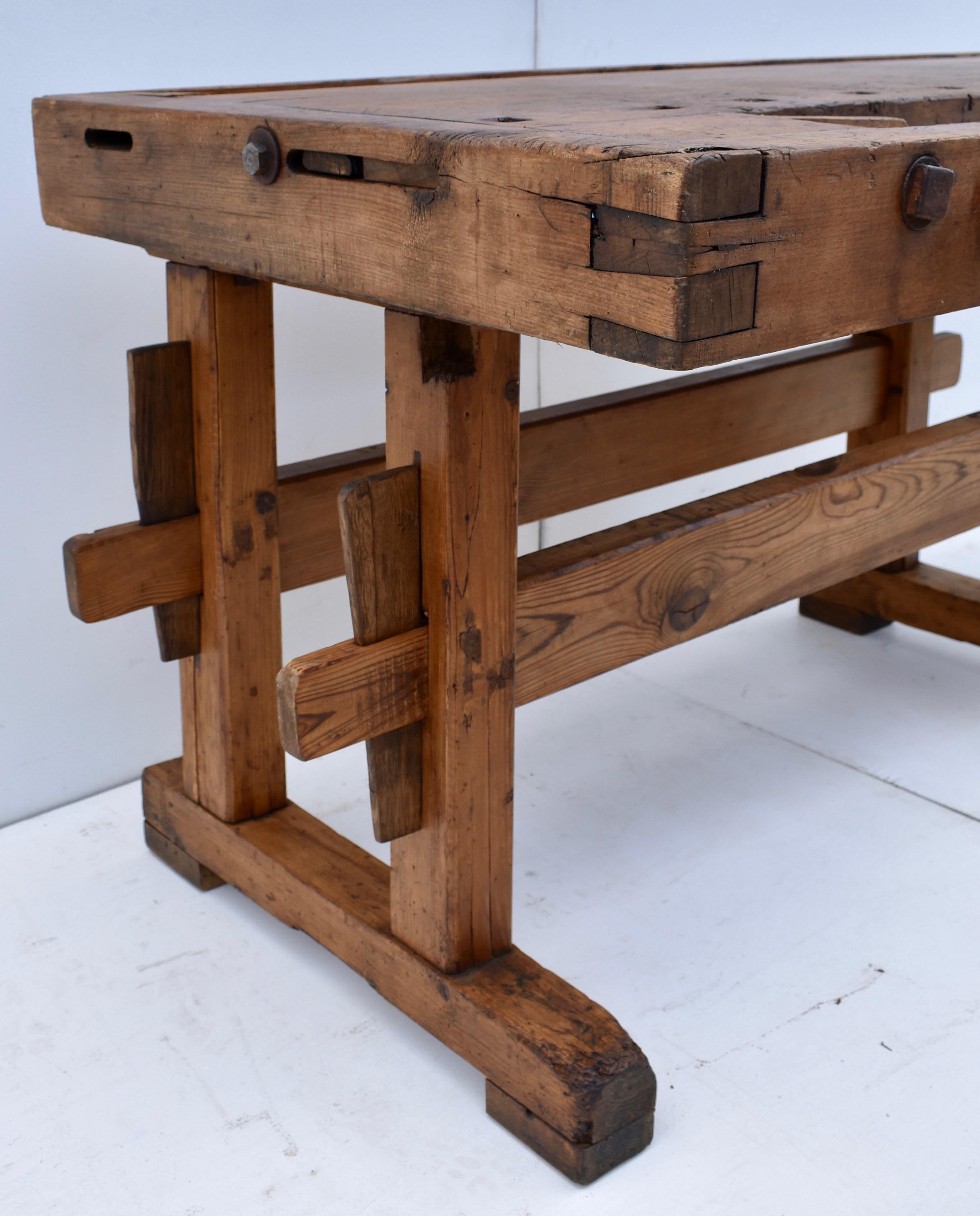 Vintage Oak Carpenter's and Joiner's Work Bench In Good Condition In Baltimore, MD