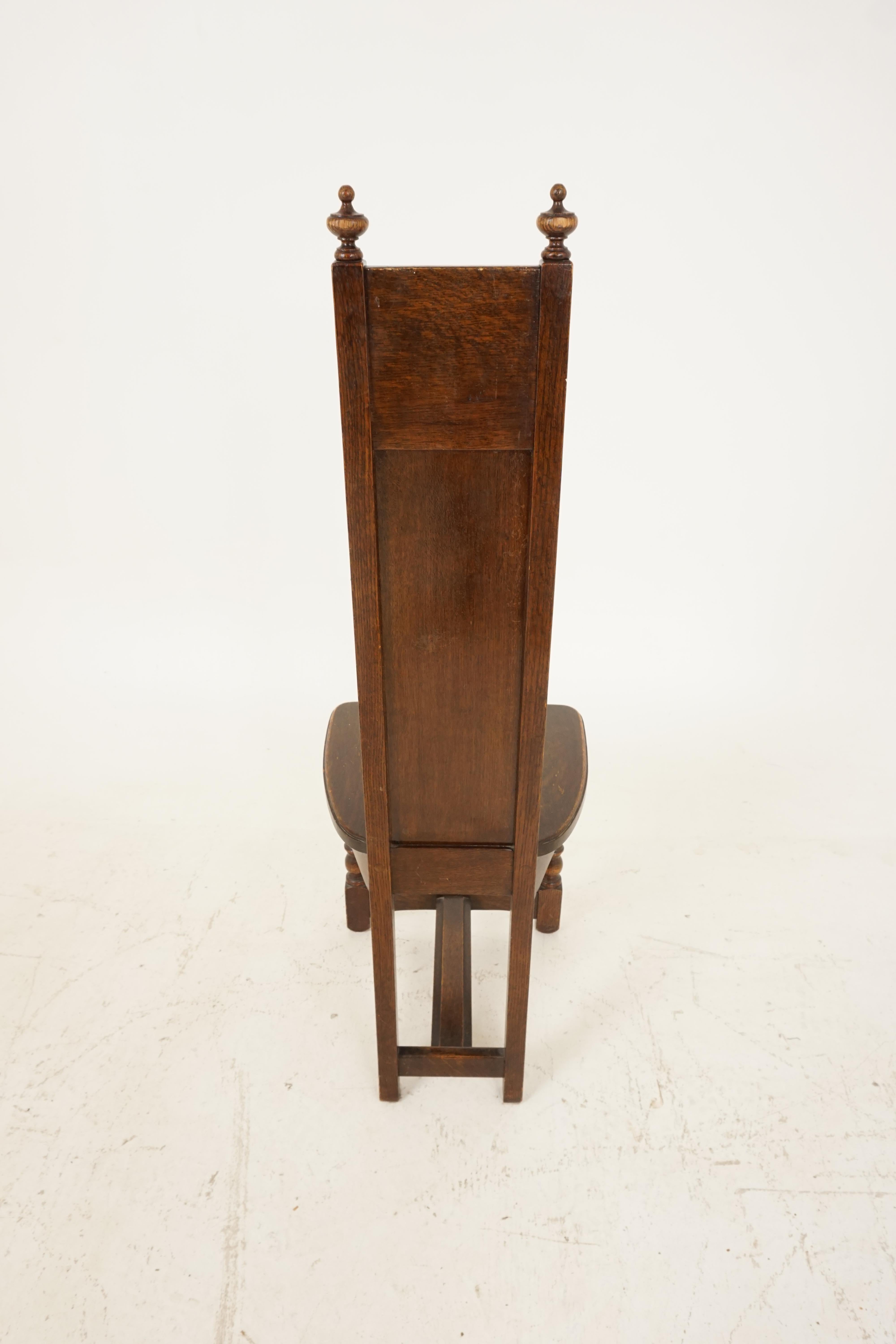 Chêne Vieille chaise en chêne:: Chaise de salle en chêne sculpté:: Scotland 1930:: B2268