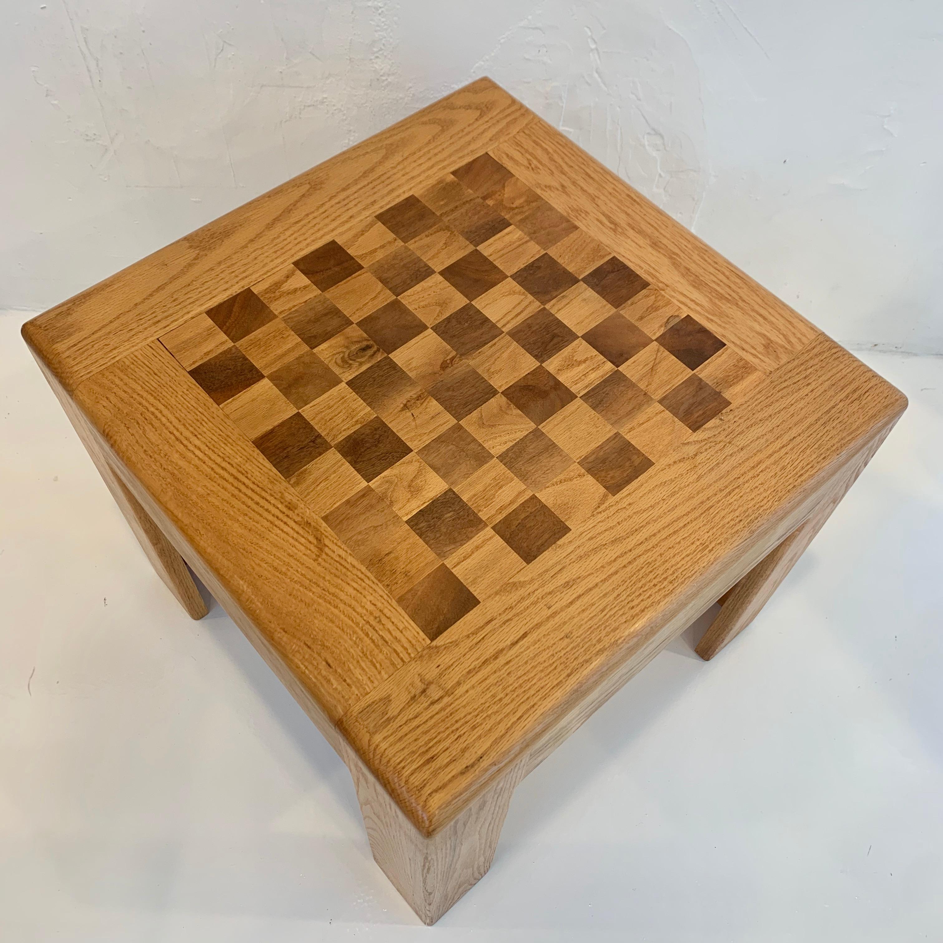 Vintage Oak Chess Table In Good Condition In Los Angeles, CA