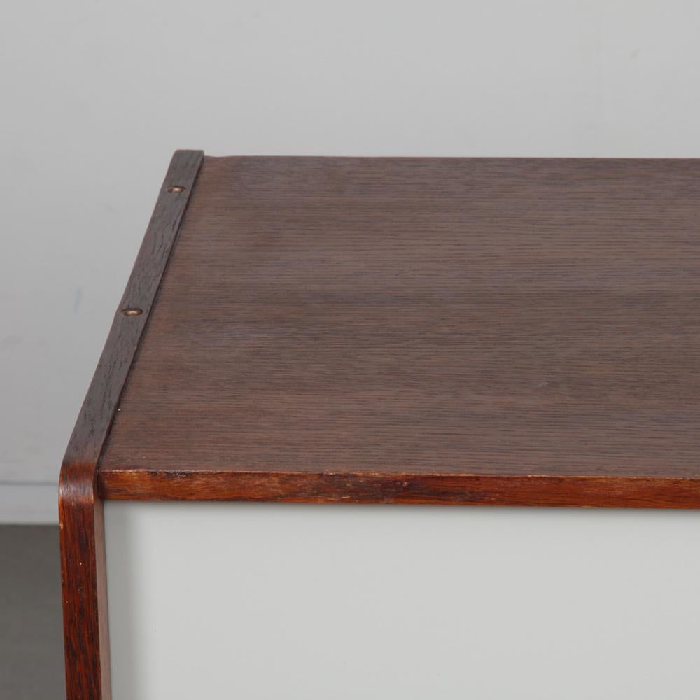 Tchèque Commode vintage en chêne de Jiri Jiroutek, modèle U-452, années 1960 en vente