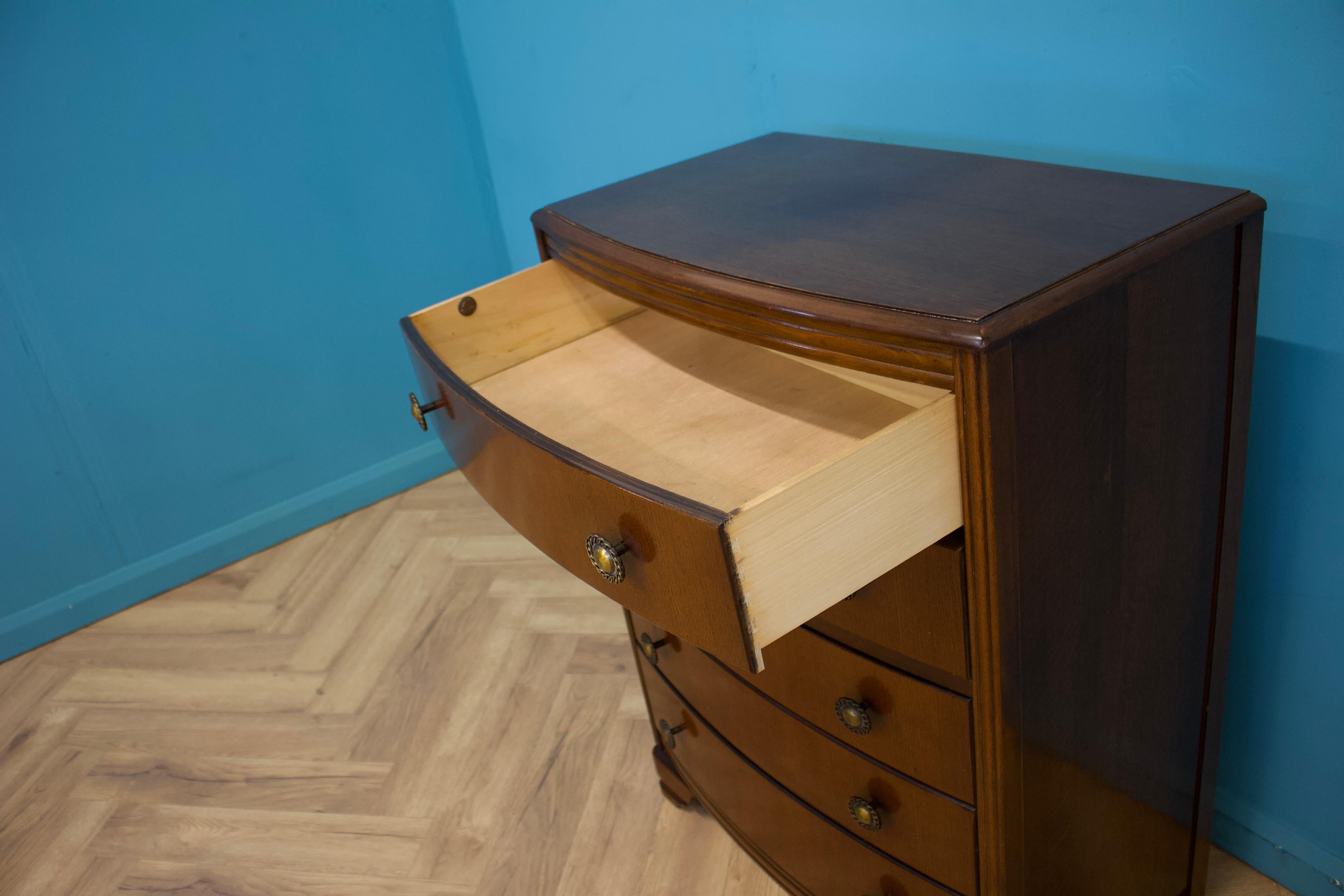 Mid-20th Century Vintage Oak Chest Of Drawers, 1950s