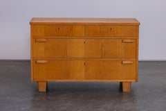 Vintage Oak Oak Chest Of Drawers From Sweden, Circa 1960 (Commode en chêne de Suède)