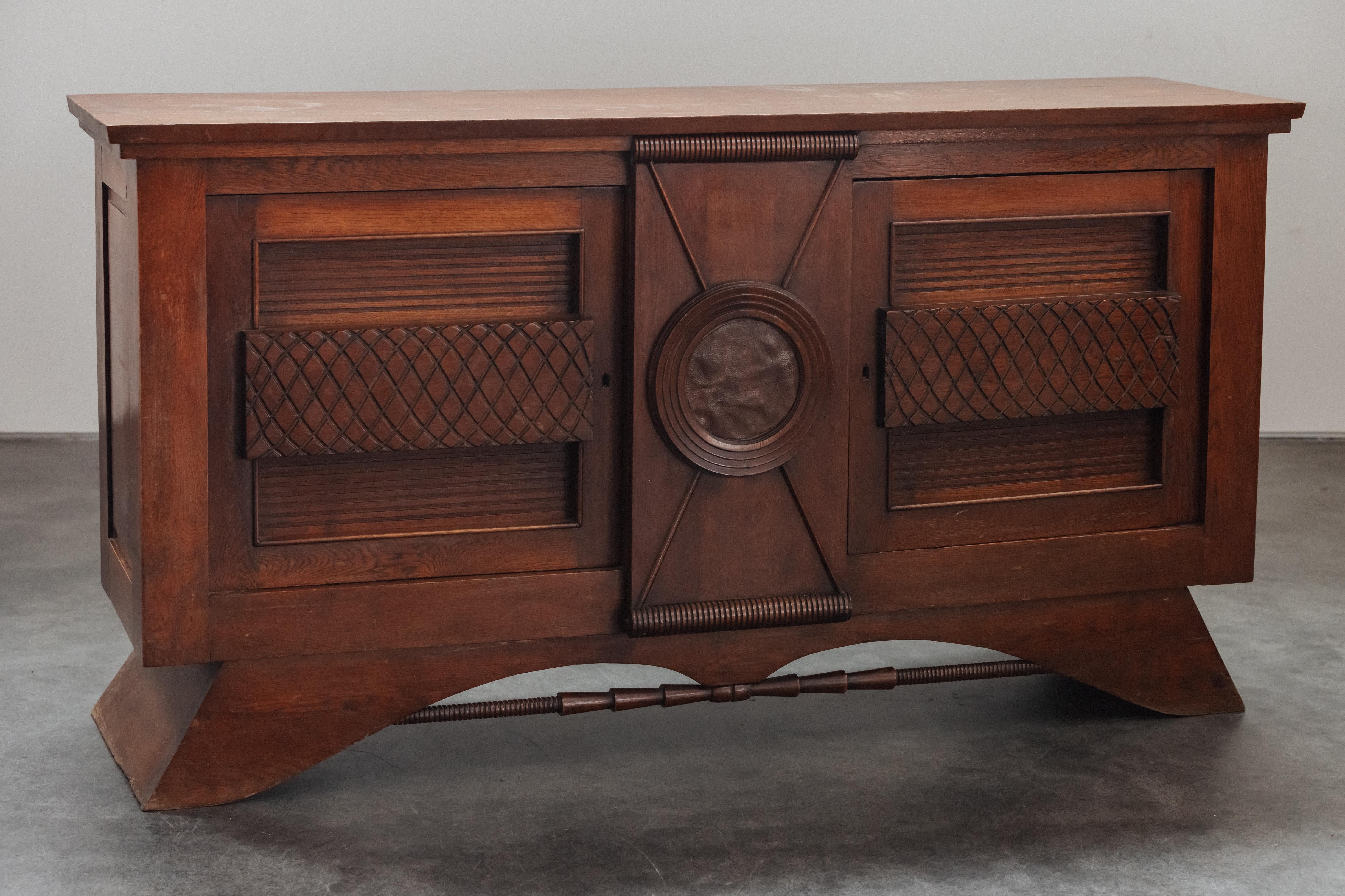 Crédence en Oak Vintage de France, Circa 1960 Bon état - En vente à Nashville, TN