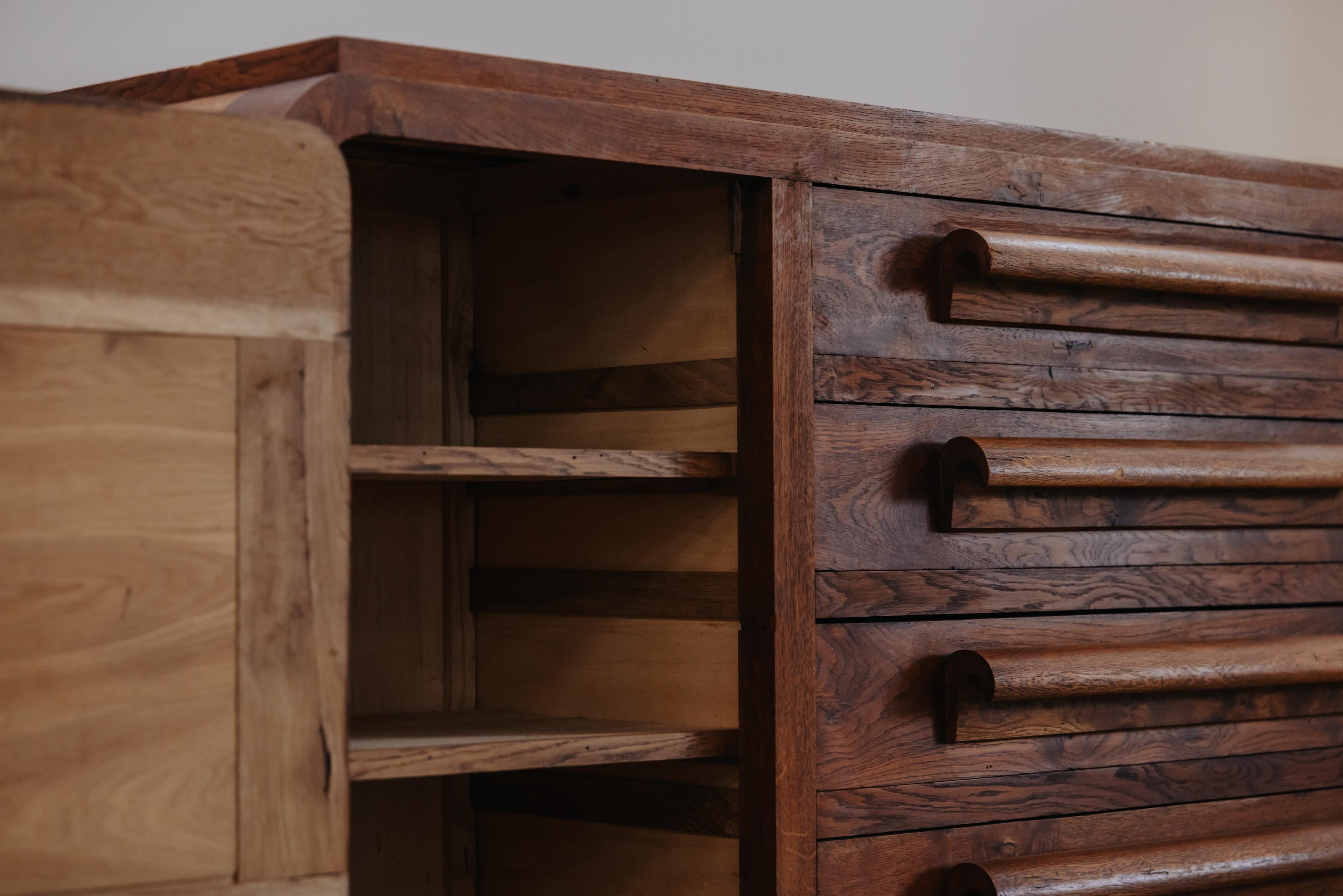 Credenza vintage in Oak dalla Francia, CIRCA 1960 in vendita 2