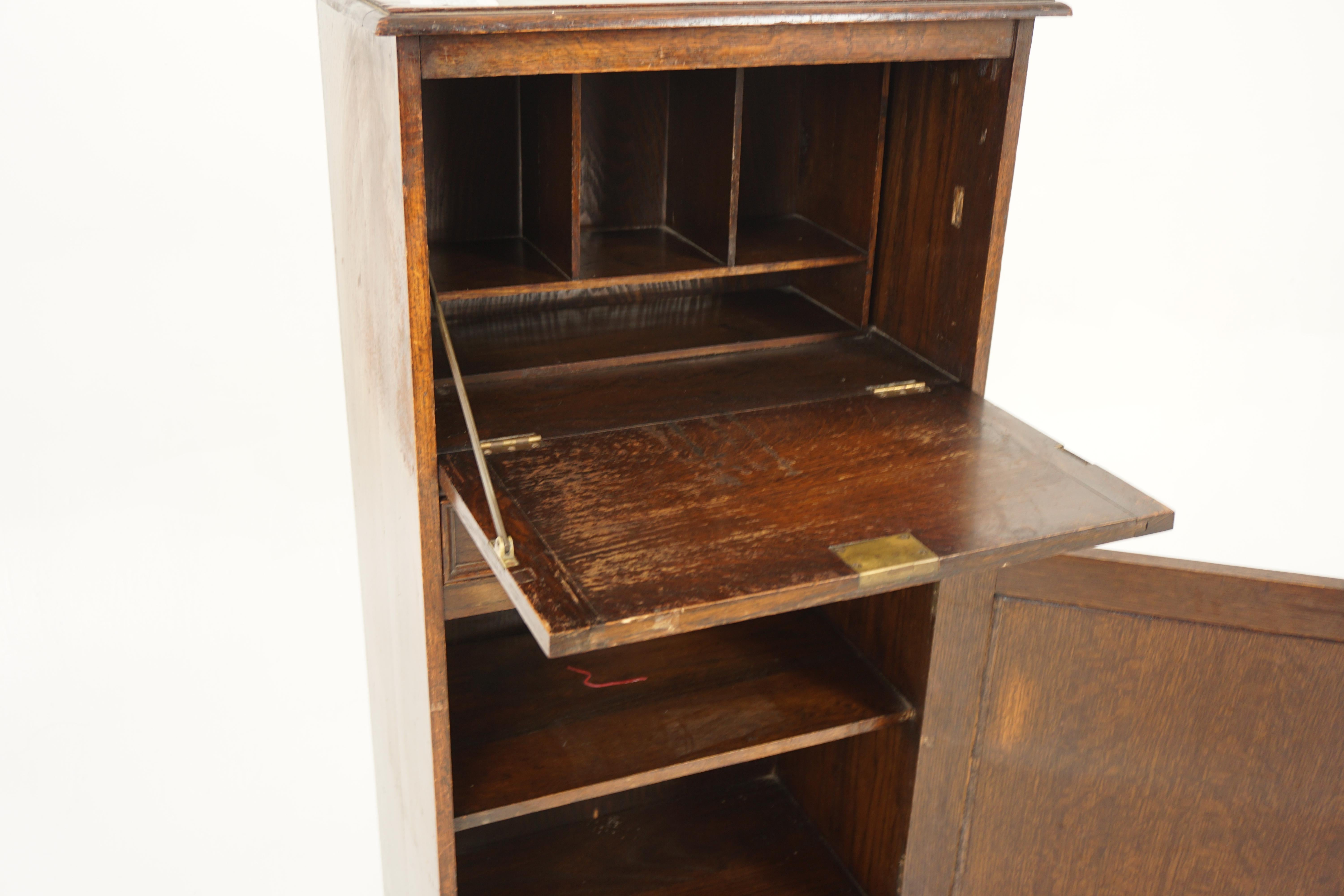 Vintage Oak Desk, Writing Table, Cabinet, Scotland 1925, H993 In Good Condition In Vancouver, BC
