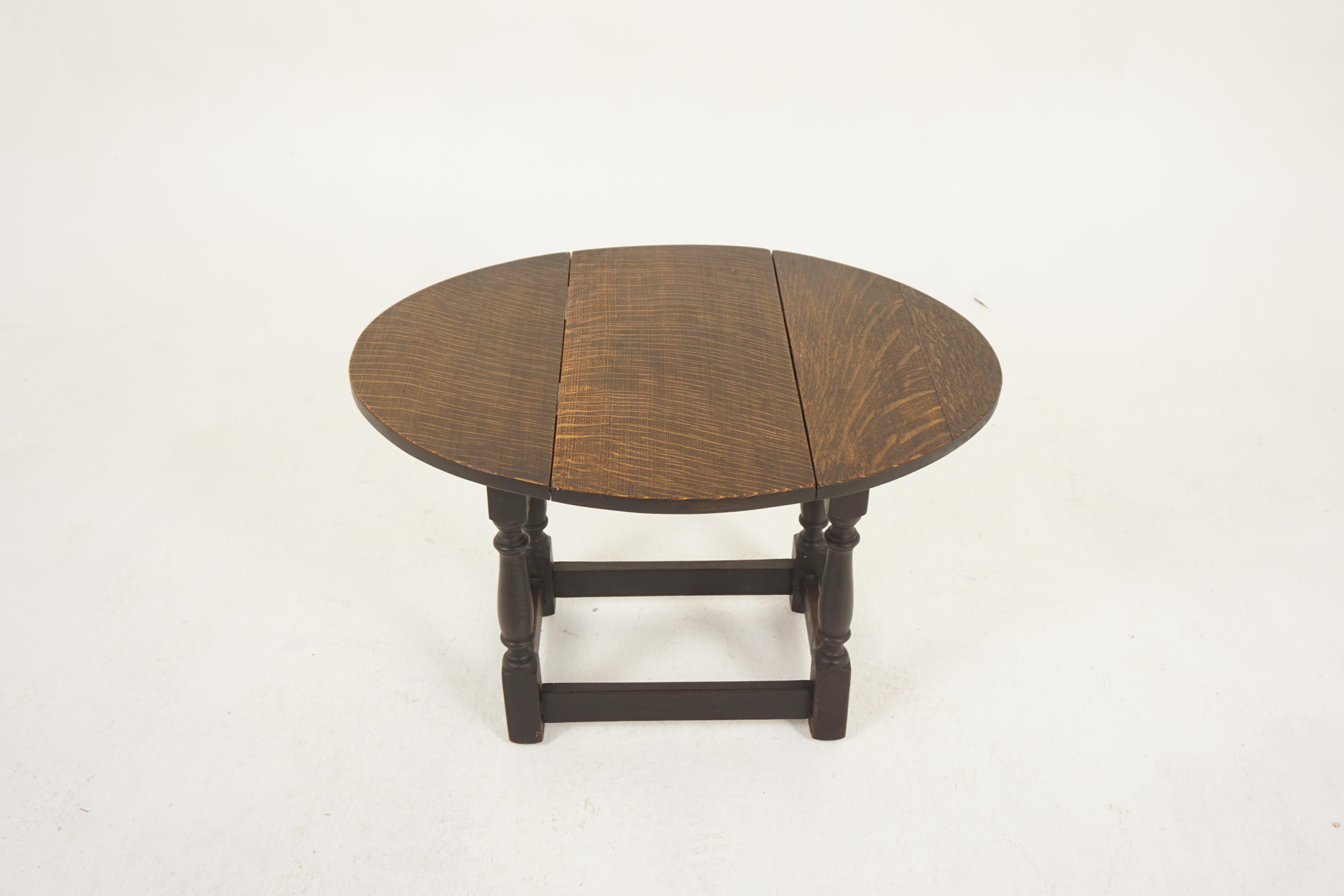 Vintage Oak Drop Leaf Table With Rotating Top, Scotland 1920, H1184 In Good Condition In Vancouver, BC