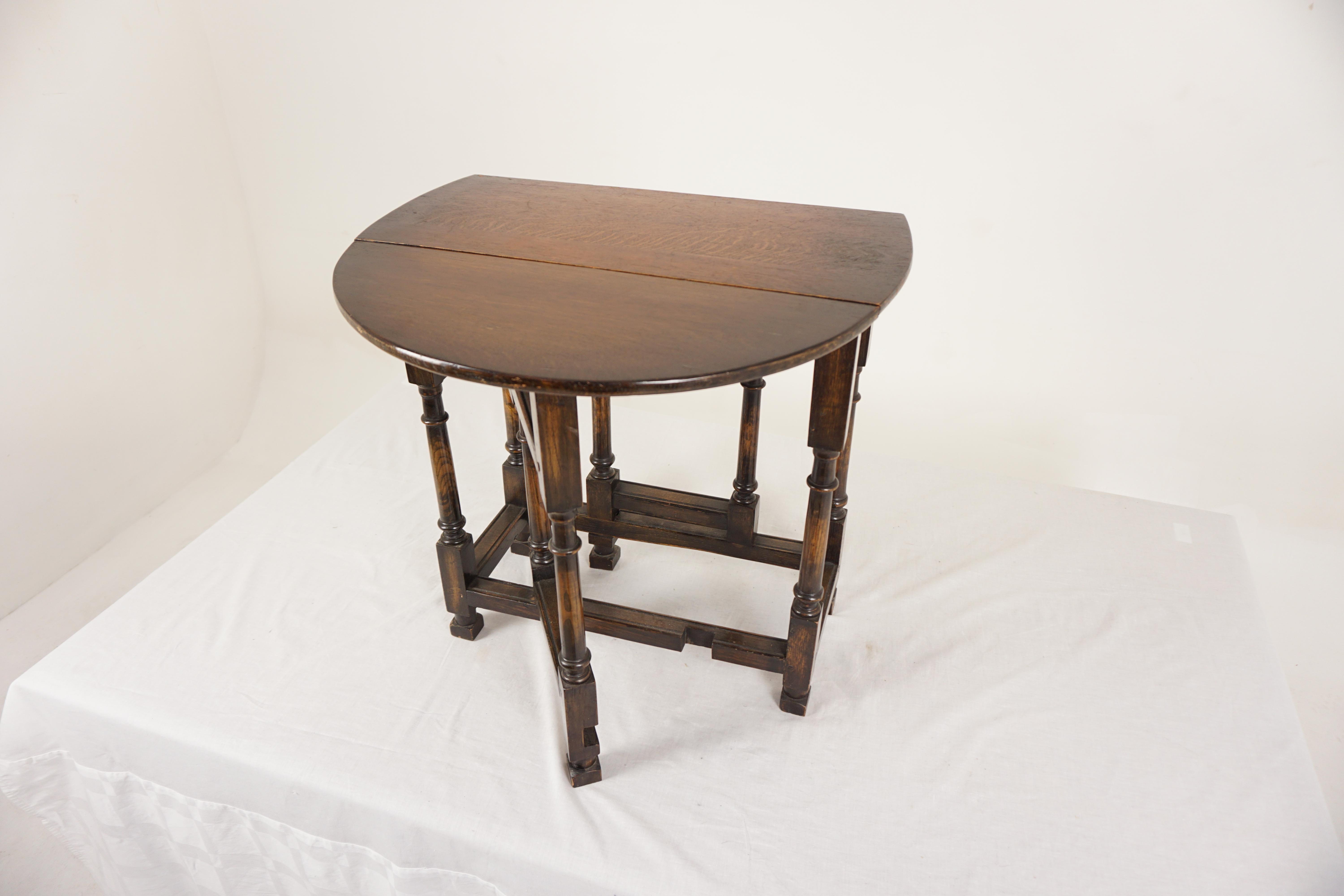 Vintage Oak Gateleg, Drop Leaf Table, End Table, Scotland 1930, H1002 In Good Condition In Vancouver, BC