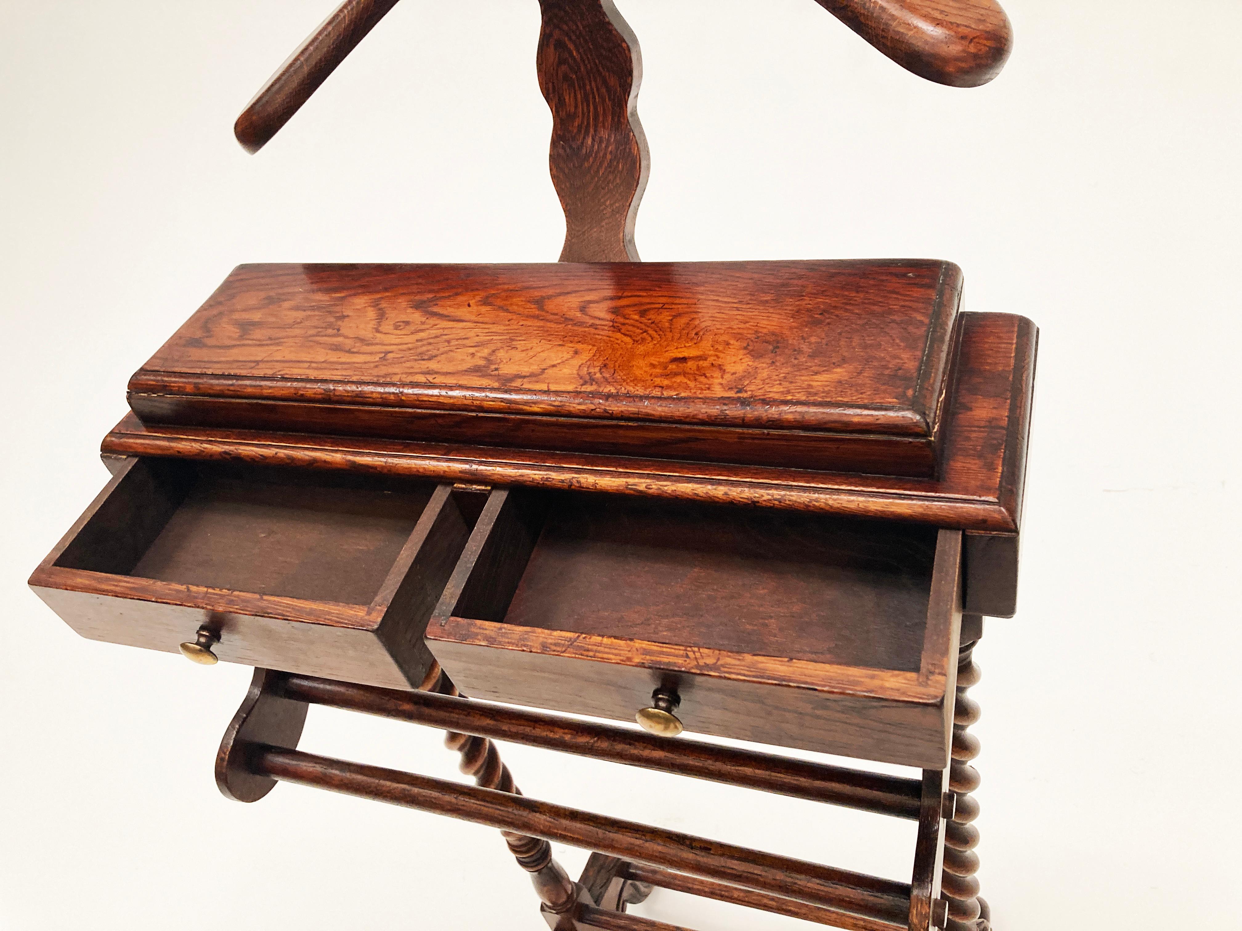 Hand-Crafted Vintage Oak Gentleman's Valet with Barley Twist Legs