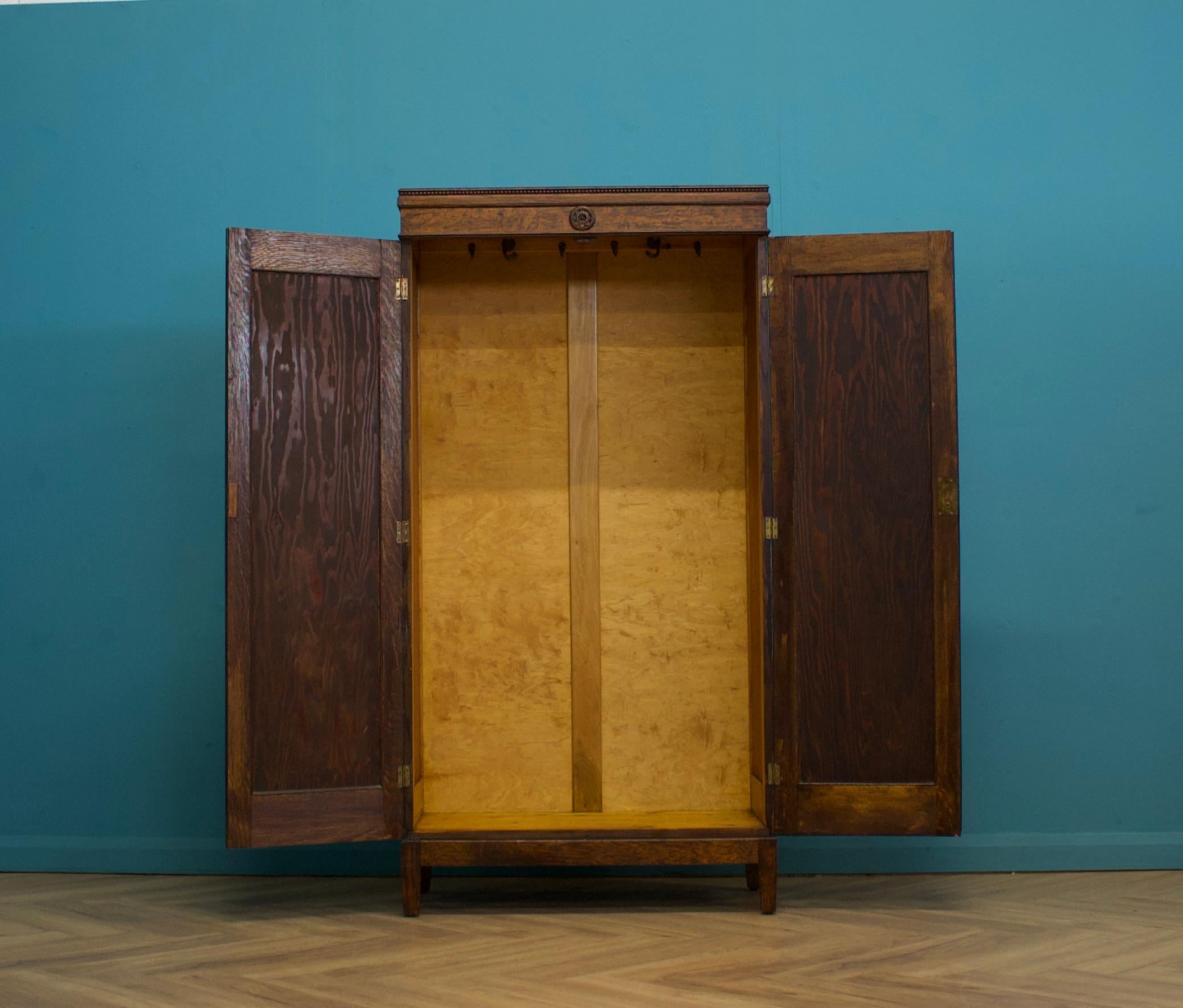 Hall Robe-Schrank oder Kleiderschrank aus Eiche, 1920er Jahre, Vintage im Angebot 2