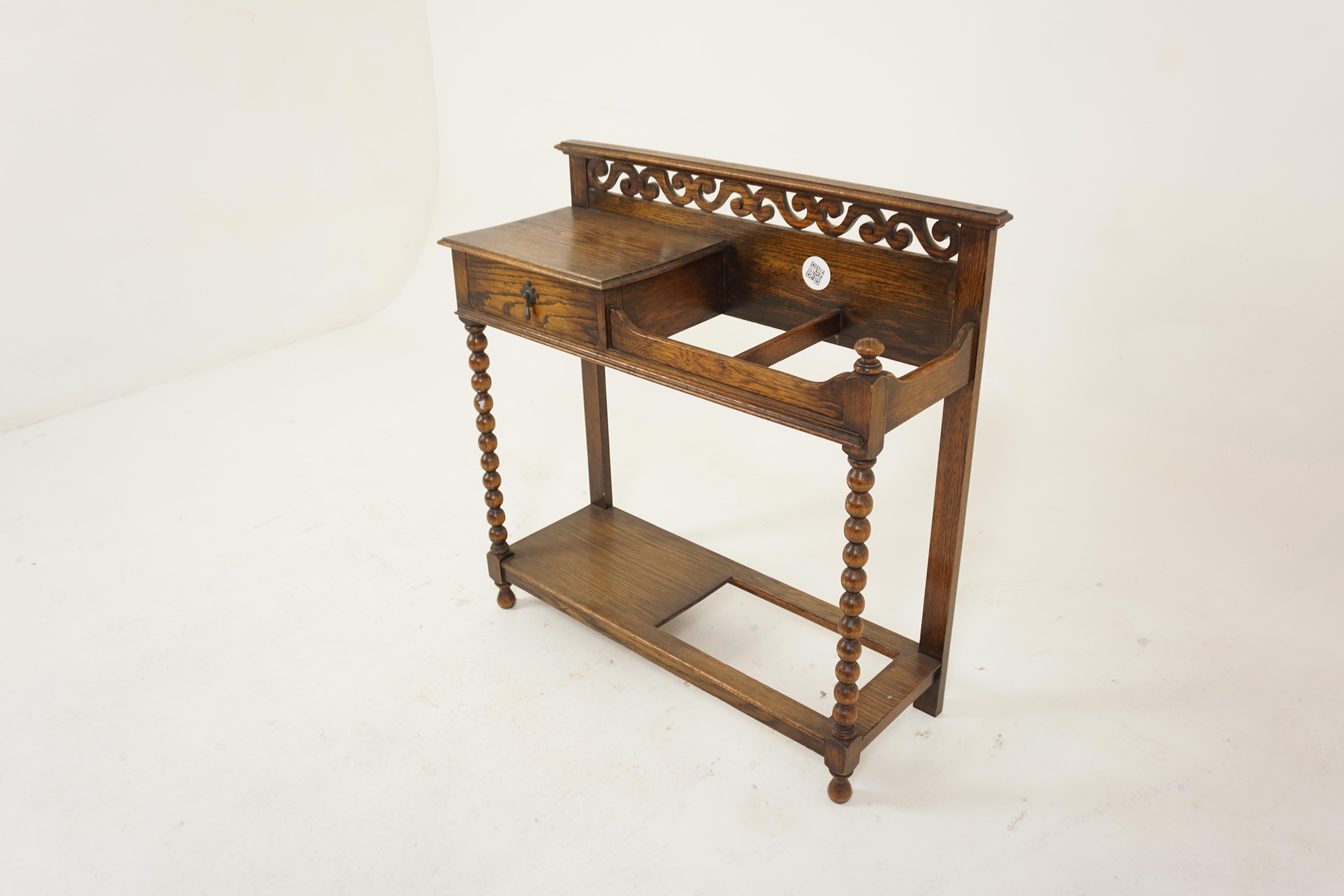 Vintage oak Arts & Crafts hall stick, umbrella stand, Bobbin Leg, Scotland 1930, H867

Scotland, 1930
Solid Oak
Original Finish
With carved fretwork back
Single drawer to the left with drop handle
Two division stitch umbrella stand
Standing