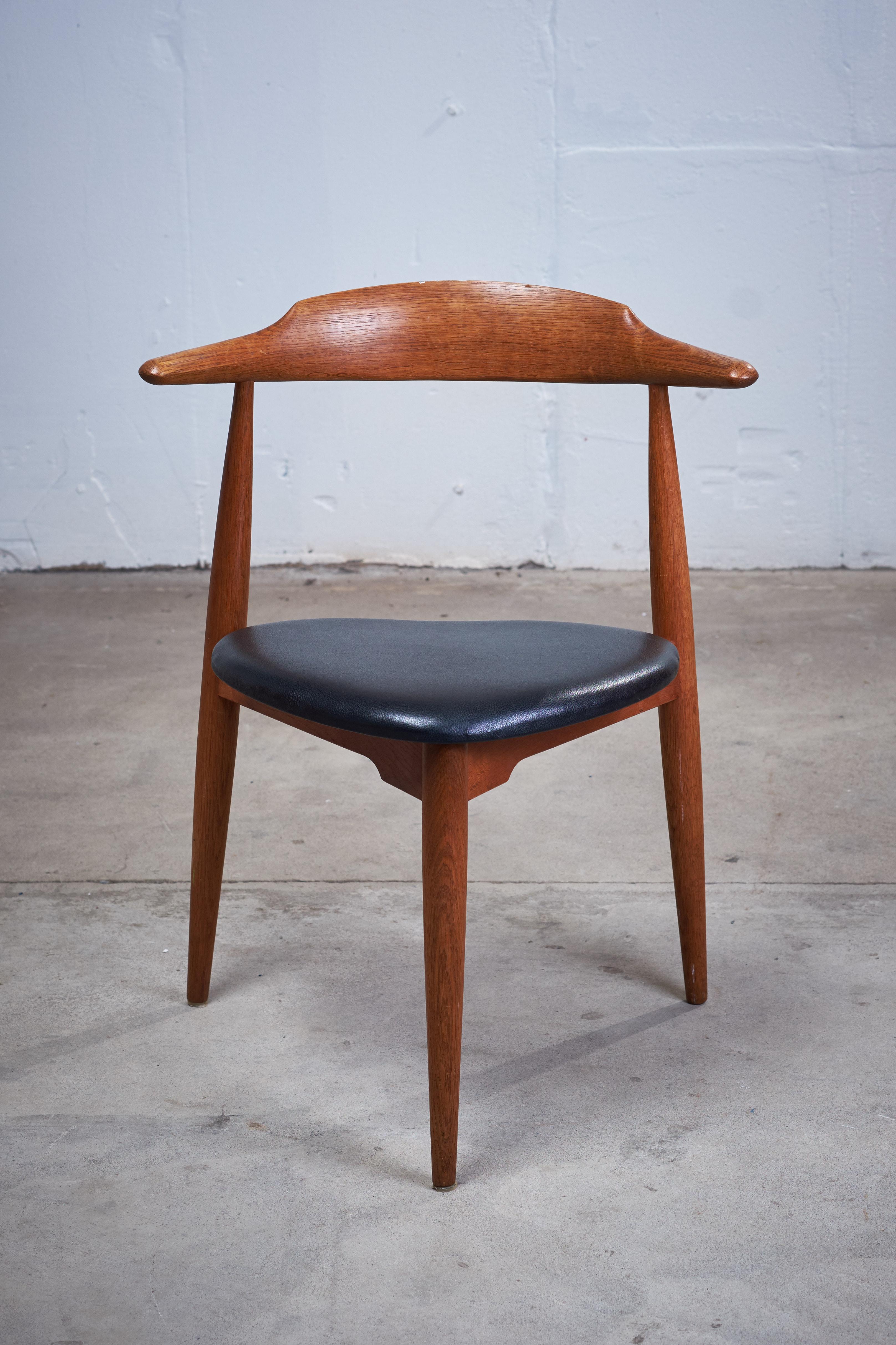 Mid-Century Modern Vintage Oak Heart Chair FH 4103 by Hans J. Wegner for Fritz Hansen For Sale