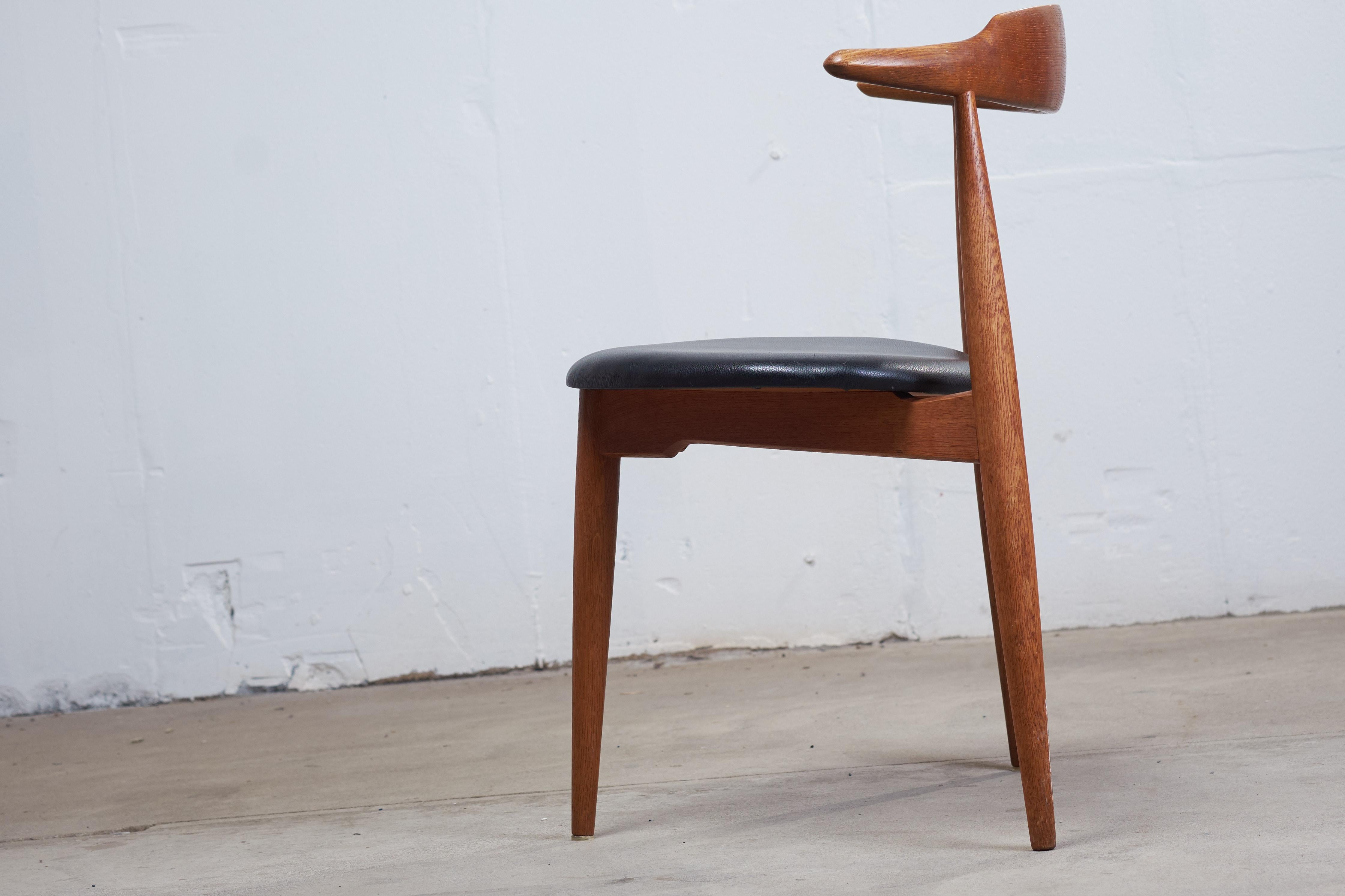 Mid-20th Century Vintage Oak Heart Chair FH 4103 by Hans J. Wegner for Fritz Hansen For Sale