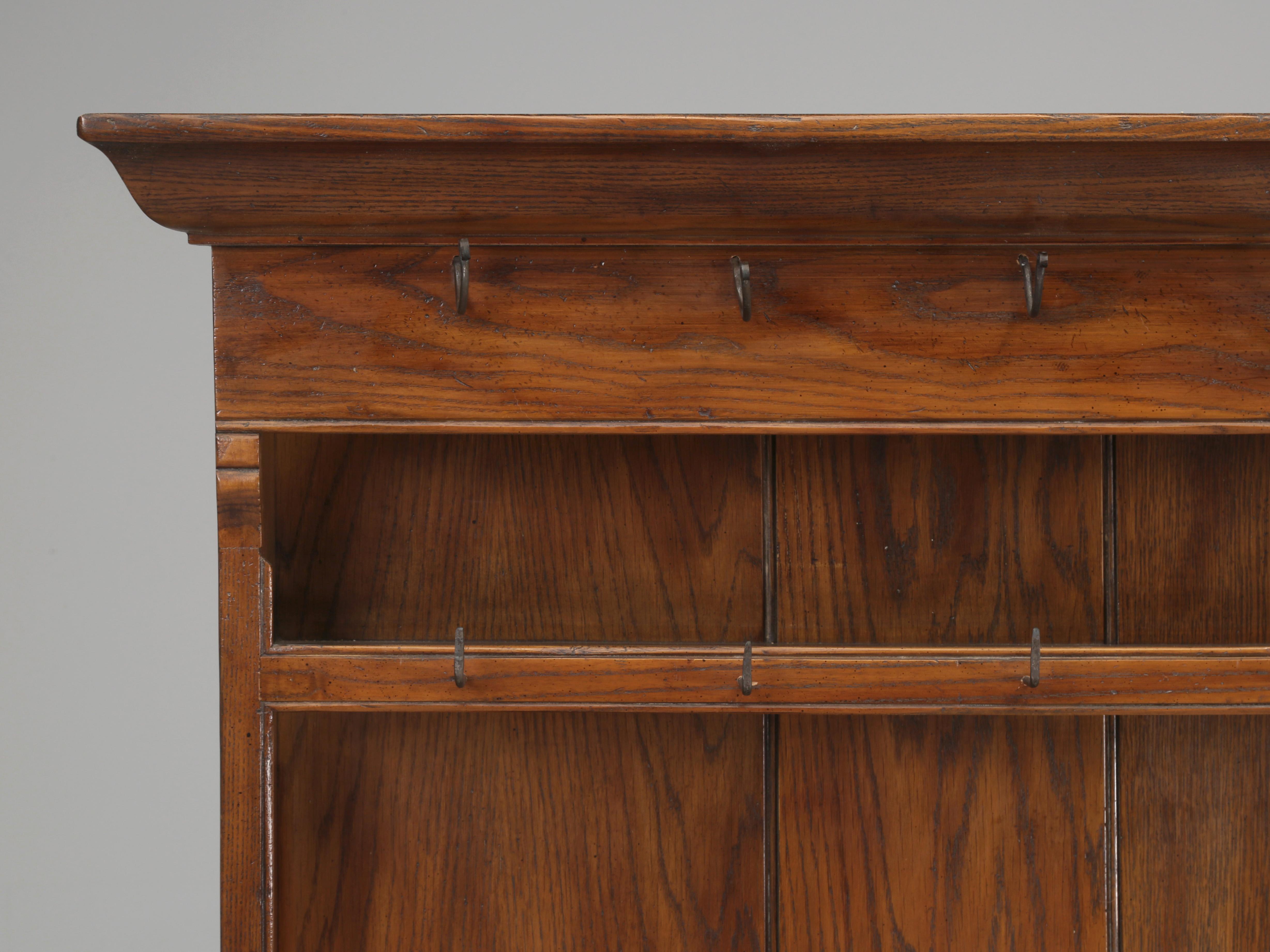 American Vintage Oak Hutch by John Widdicomb from Baker, Knapp and Tubbs Showroom LA. For Sale