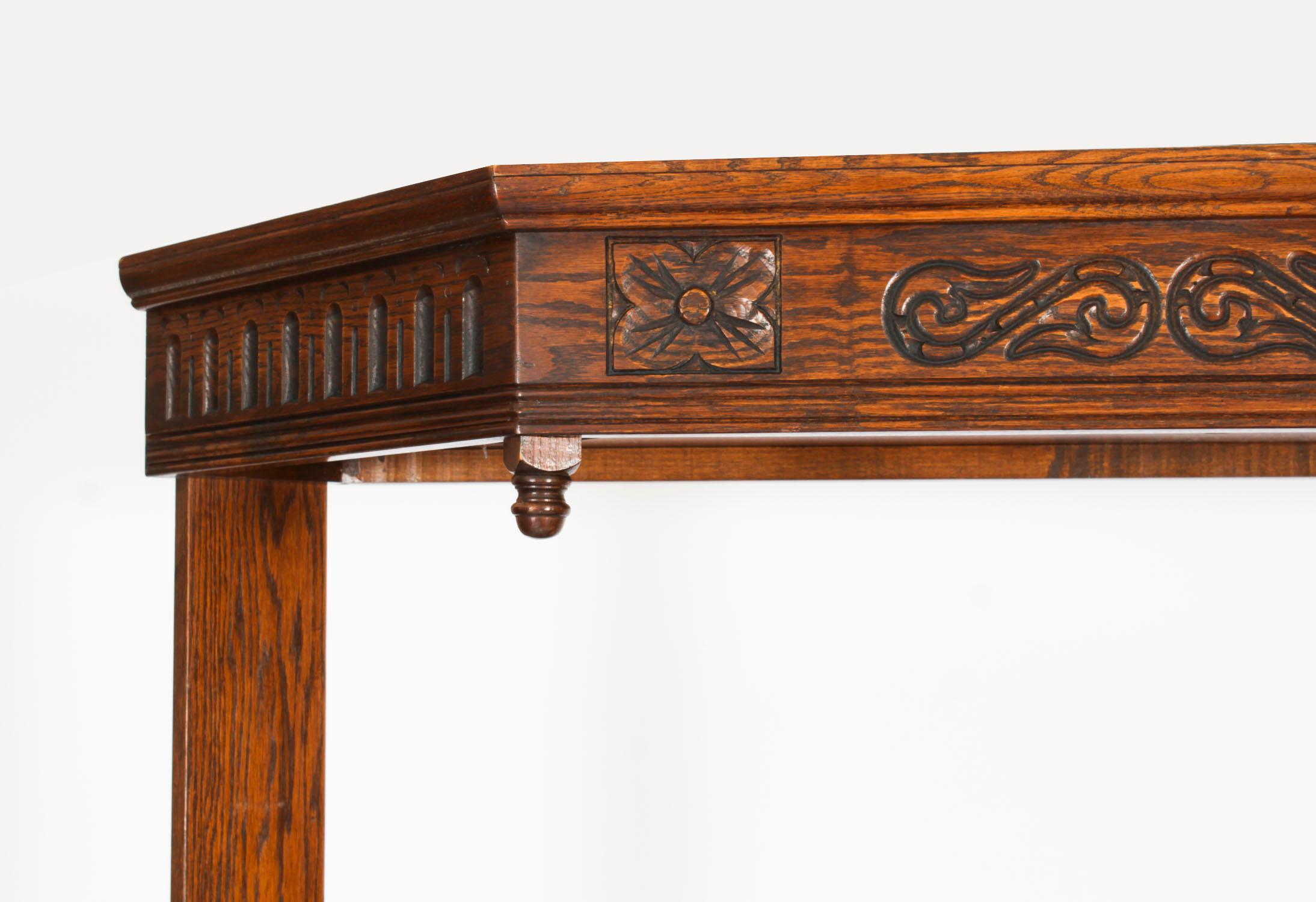 Bar à cocktails vintage en Oak Jacobean Revive avec accessoires 20ème siècle en vente 5