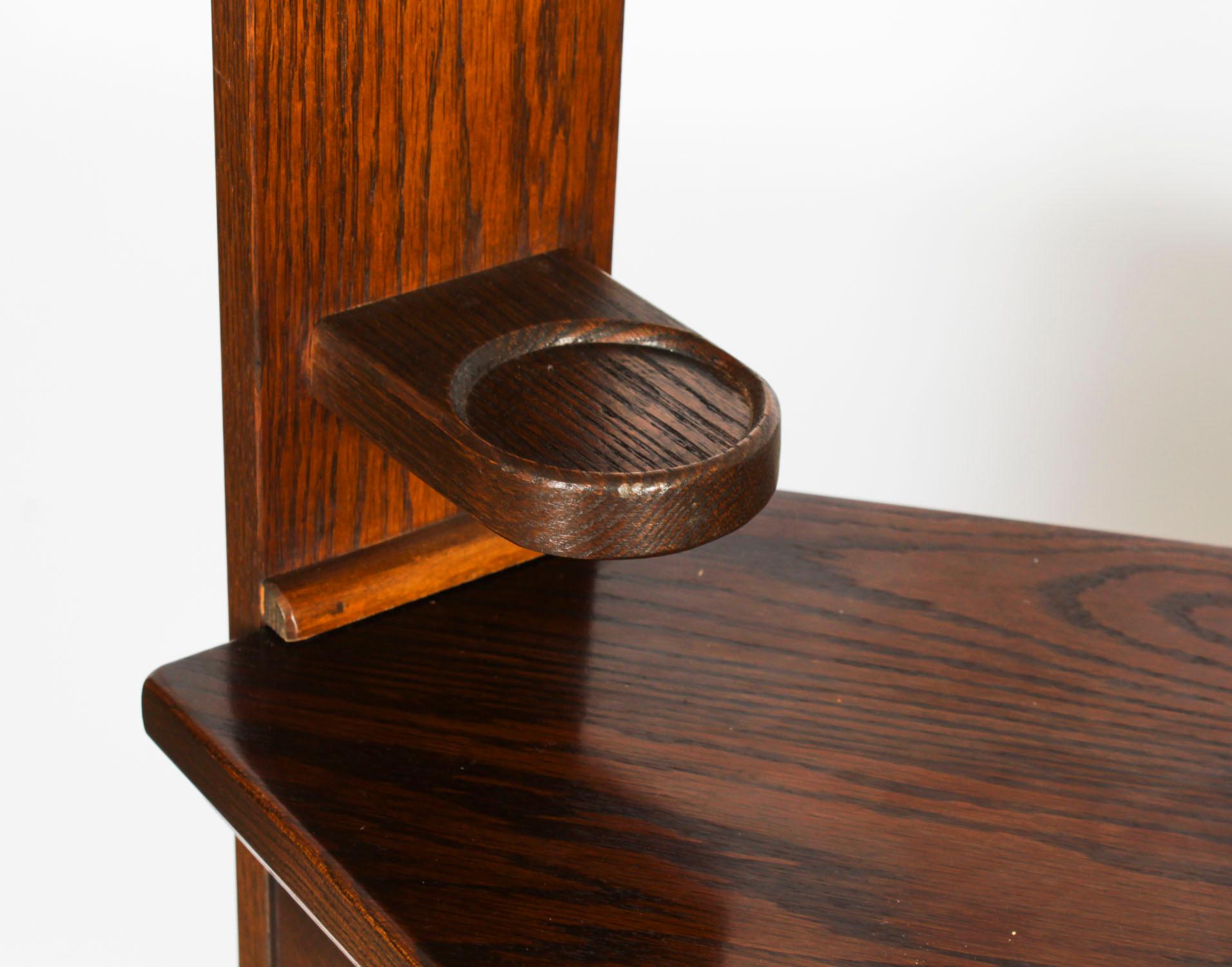 Bar à cocktails vintage en Oak Jacobean Revive avec accessoires 20ème siècle en vente 1