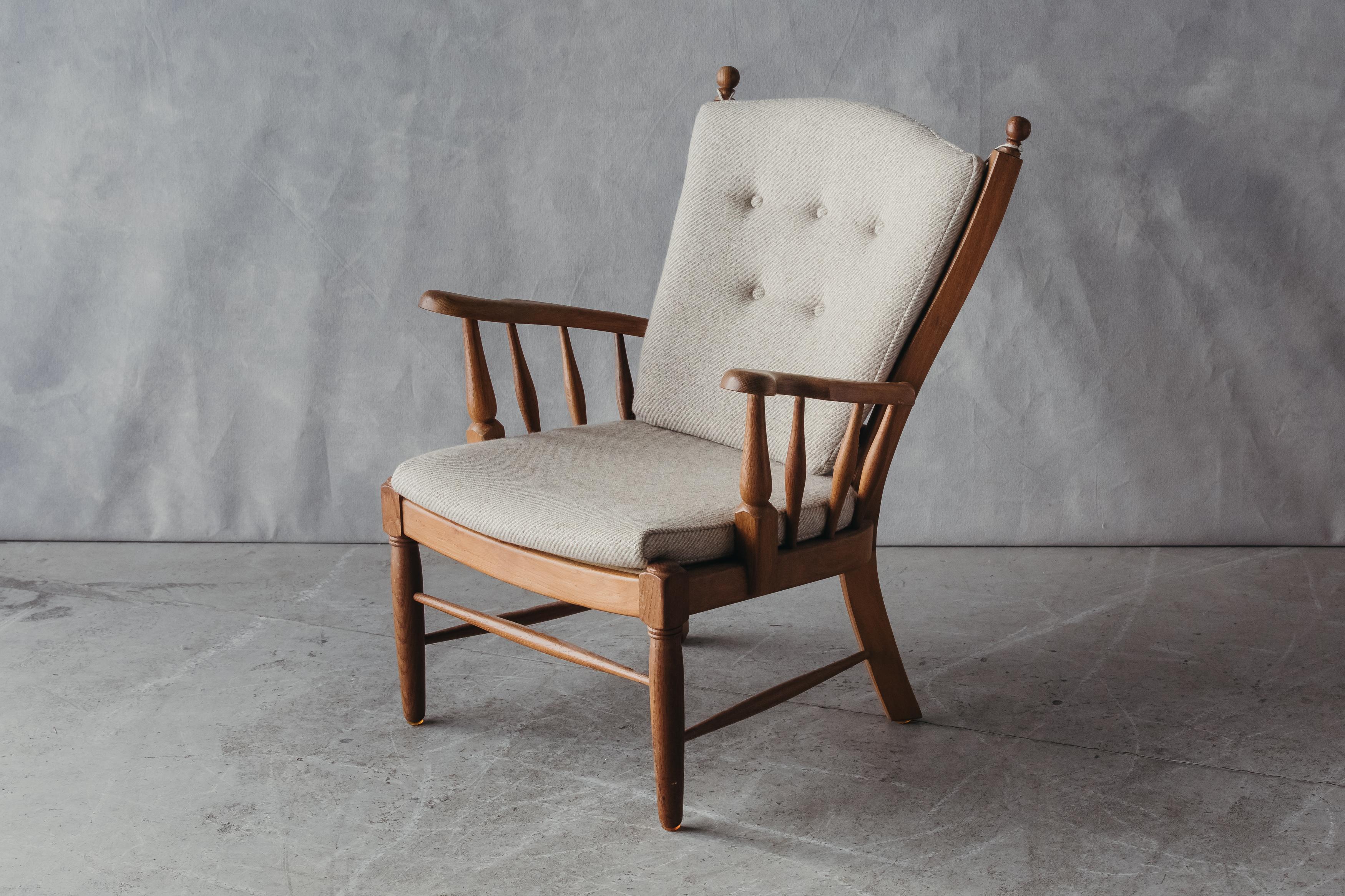 Vintage Oak Lounge Chair from Denmark, circa 1960 In Good Condition In Nashville, TN