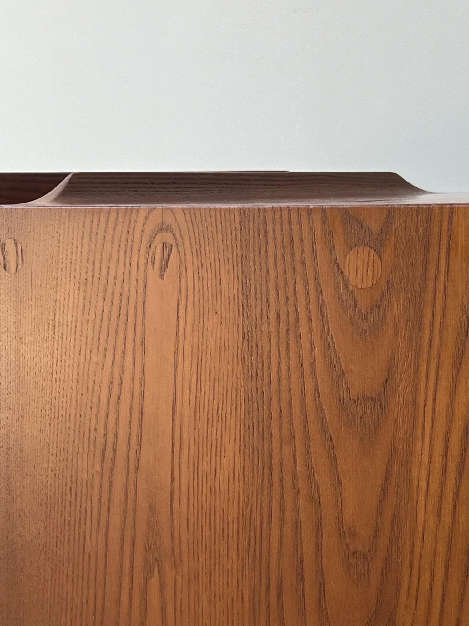 Vintage Oak Nightstands by Heywood Wakefield - a Pair 1