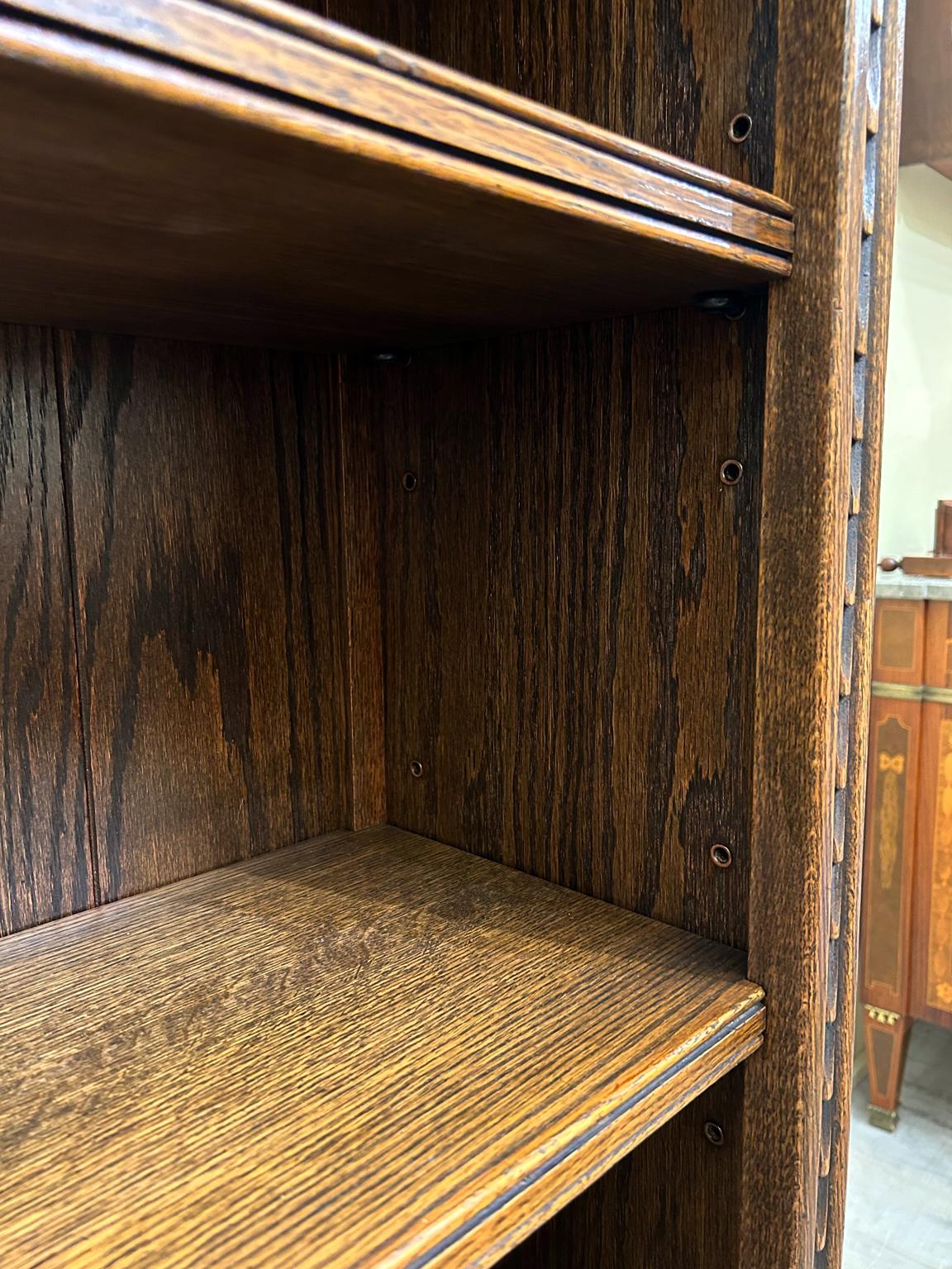 Vintage Oak Open Bookcase In Good Condition In Richmond, Surrey