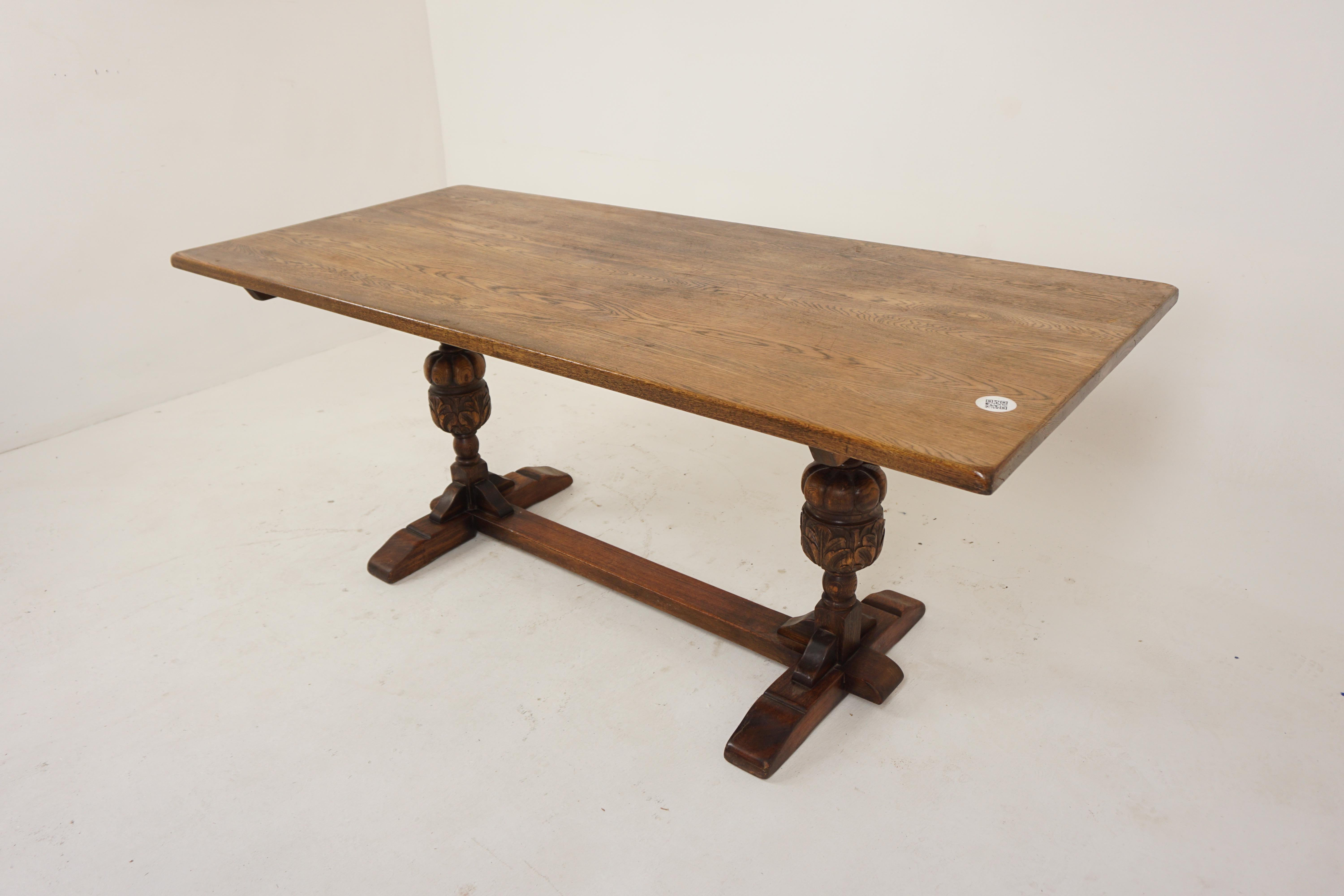 Vintage Oak Refectory, Farm House dining table, Scotland 1920, H719

Scotland 1920
Solid Oak
Original Finish
Rectangular solid oak top
Above a pair of carved bulbous supports
All united by a thick oak stretchers
Wonderful quality and in very
