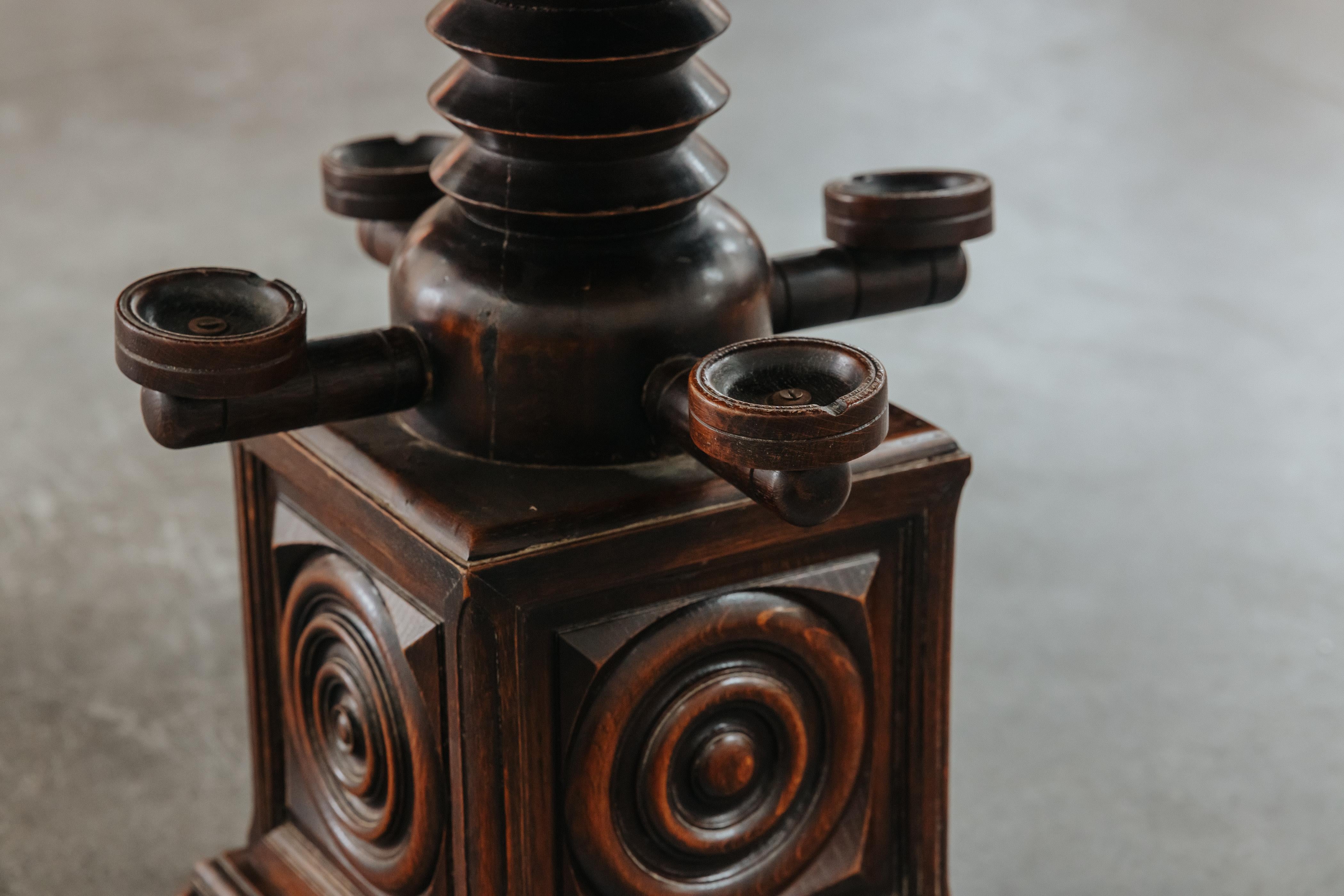 Vintage Oak Side Table From Italy, Circa 1970 For Sale 1