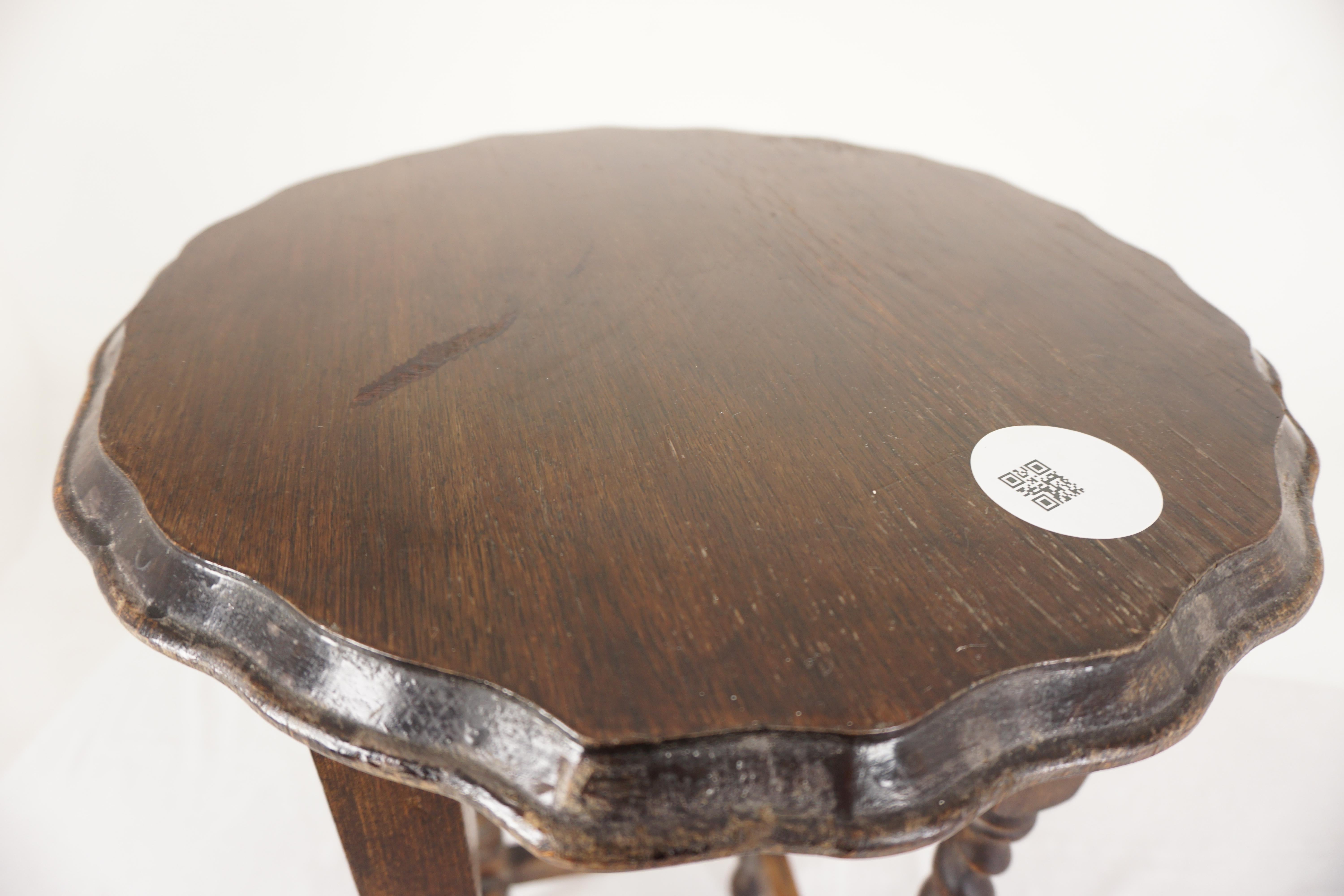 Scottish Vintage Oak Table, Barley Twist Oak Lamp Side + Hall Table, Scotland 1930, H1092