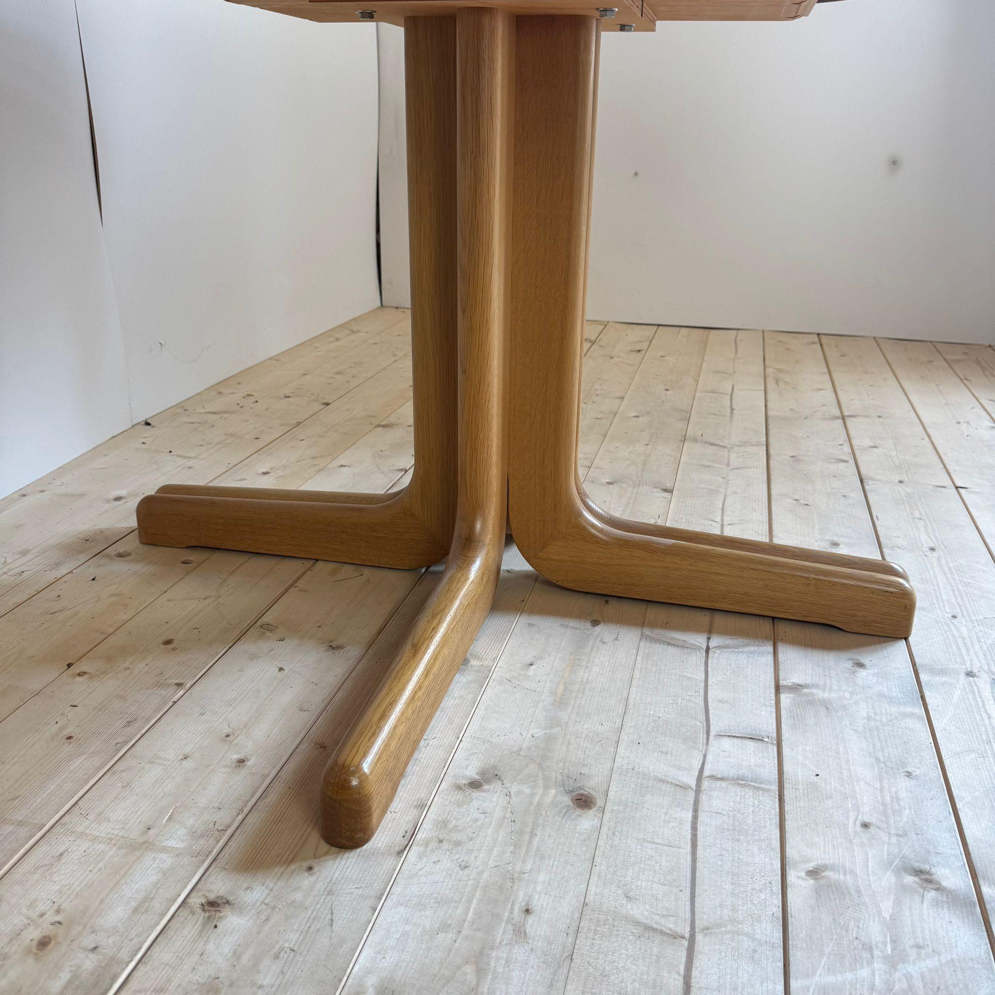 Placage Vintage oak wood dining table, Denmark 1960 en vente