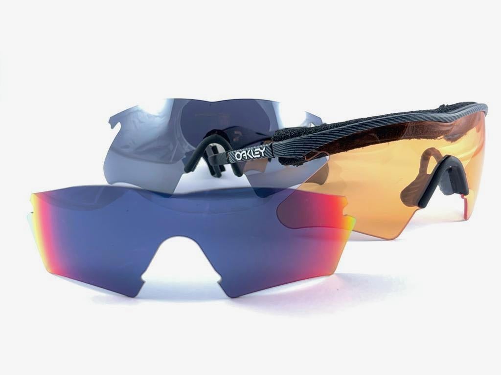 Vintage Oakley Sports Wrap Around Extra Lenses 2000's Sunglasses For Sale 4