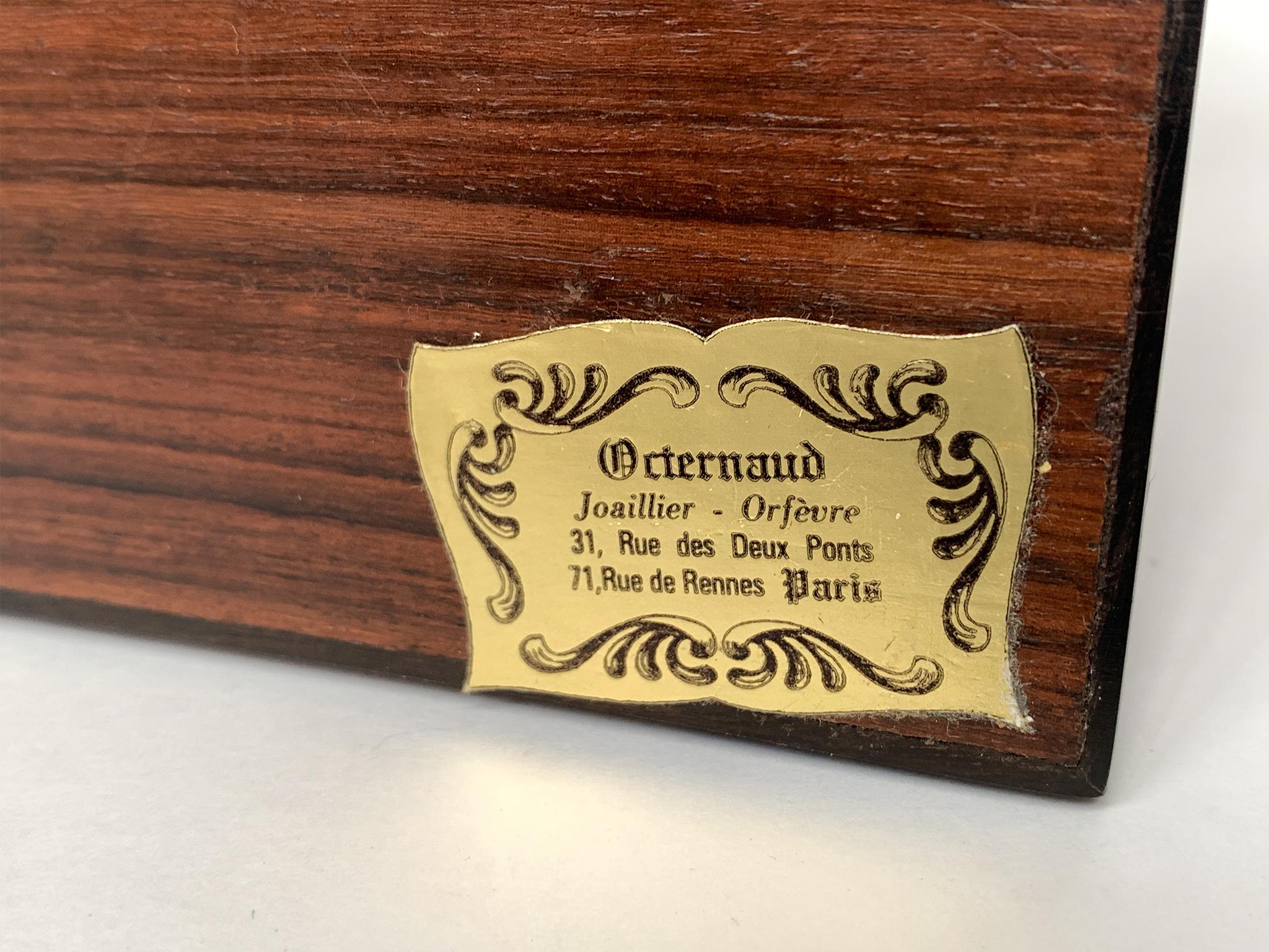 Obélisques Vintage avec placage de faux coquillages - une paire en vente 6