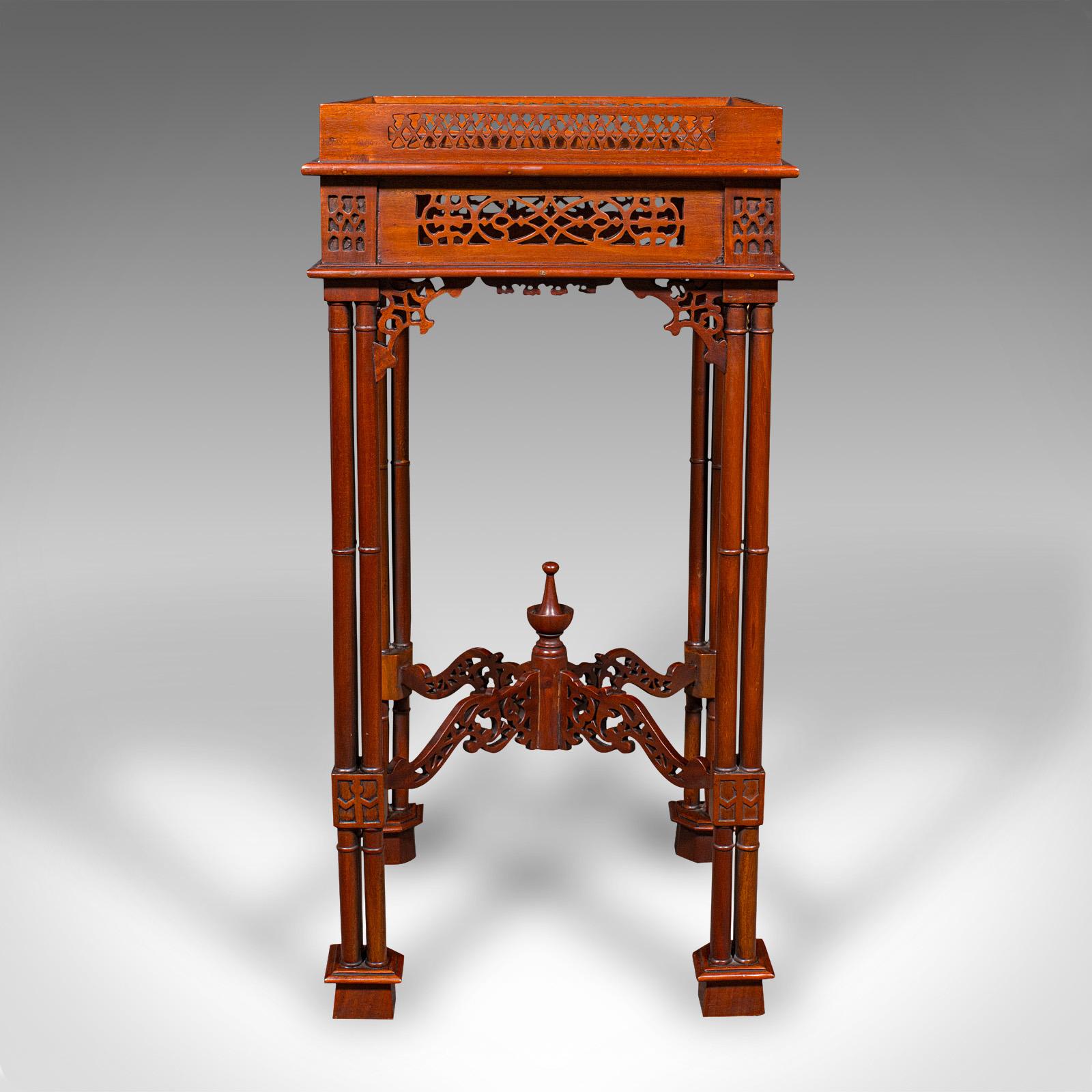 Vintage Occasional Table, Oriental, Chippendale Revival, Lamp, Side, Circa 1970 In Good Condition For Sale In Hele, Devon, GB