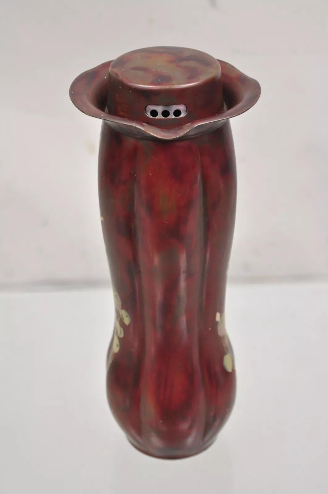 Jarra Bulbosa Vintage Japón Ocupado Bronce Metal Lacado Rojo by Marumi Chinoiserie en venta