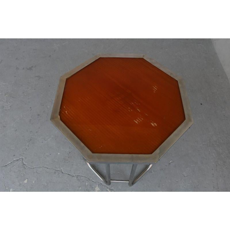 Vintage 1970 tubular chrome metal table and orange top. Dimension height 64 cm for a diameter of 62 cm.

Additional information:
Style: Vintage 1970
Material: metal & wrought iron