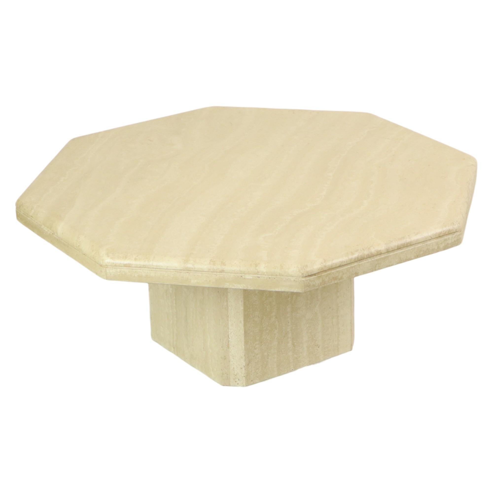 Travertin Table basse octogonale italienne design des années 70 en vente