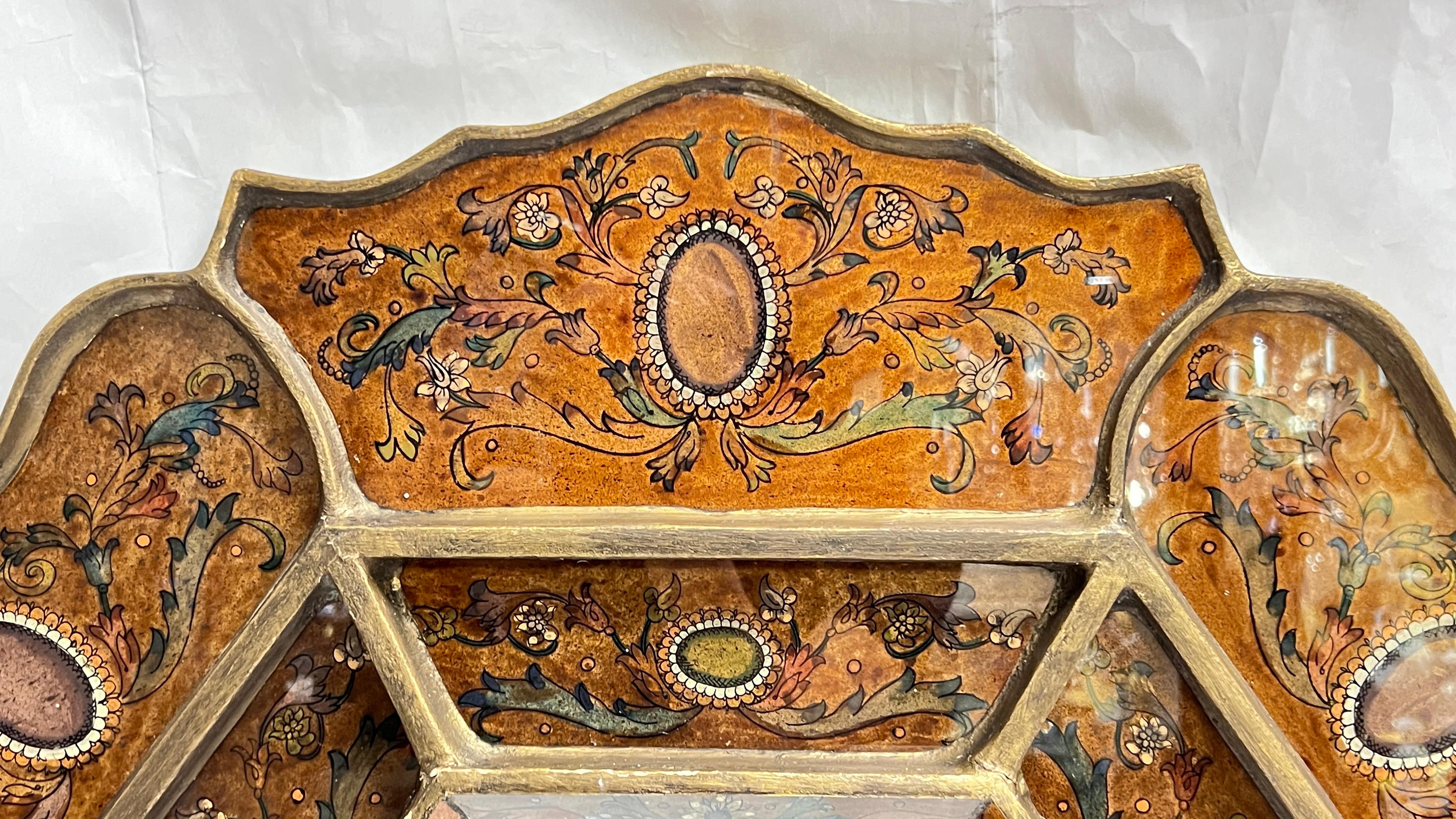 Vintage octogonal de estilo veneciano  Espejo de pared pintado al revés en venta 5