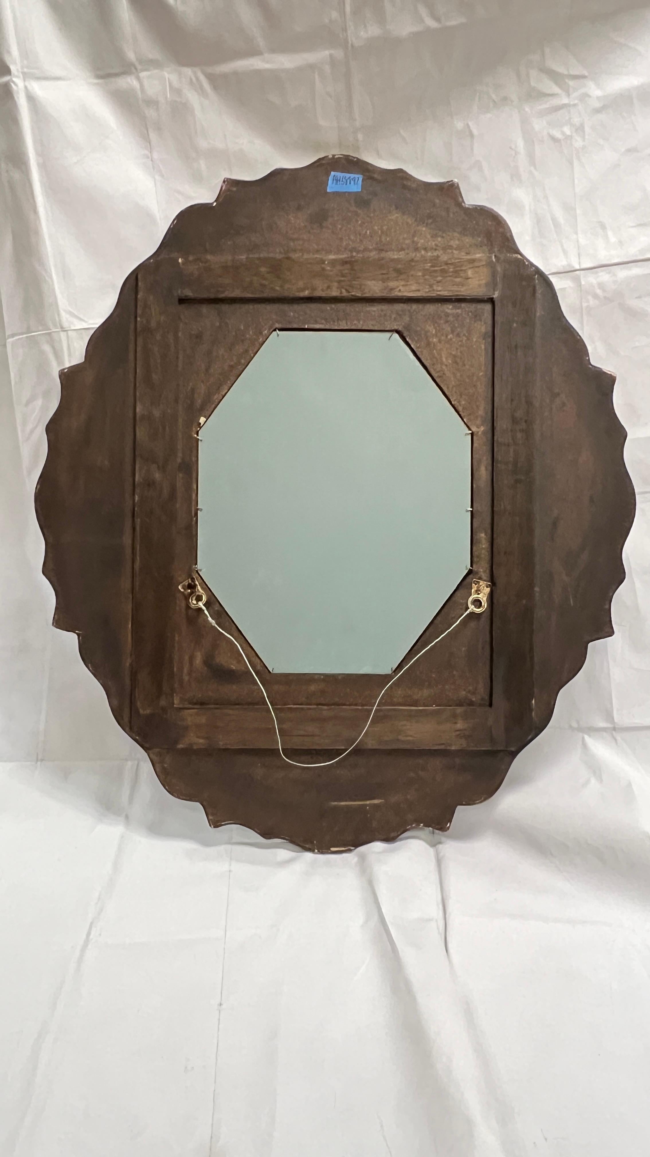 Vintage octogonal de estilo veneciano  Espejo de pared pintado al revés en venta 9