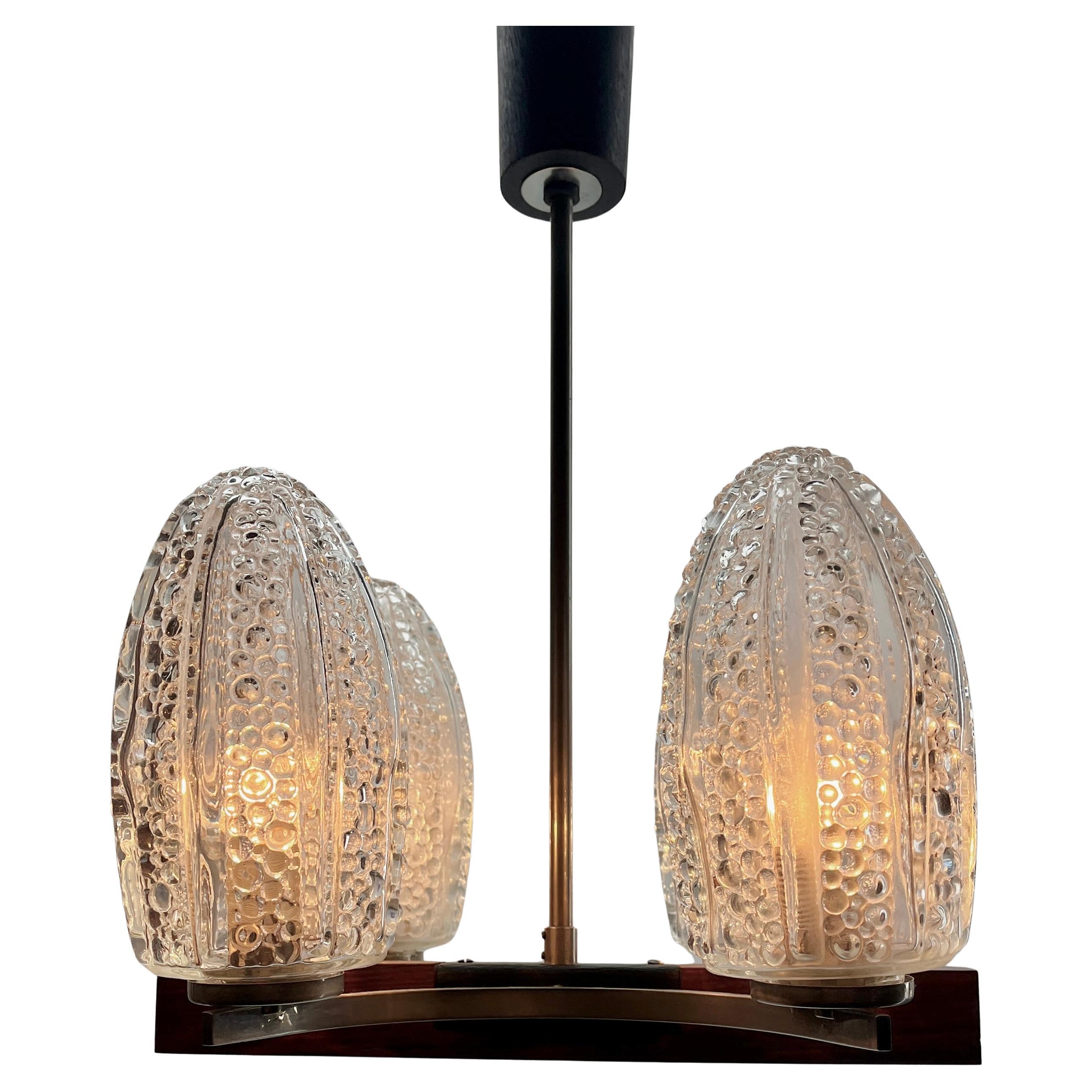 Vetro opalino Lampada lampadario vintage a 4 bracci nello stile di Stilnovo, Italia, anni '60 in vendita