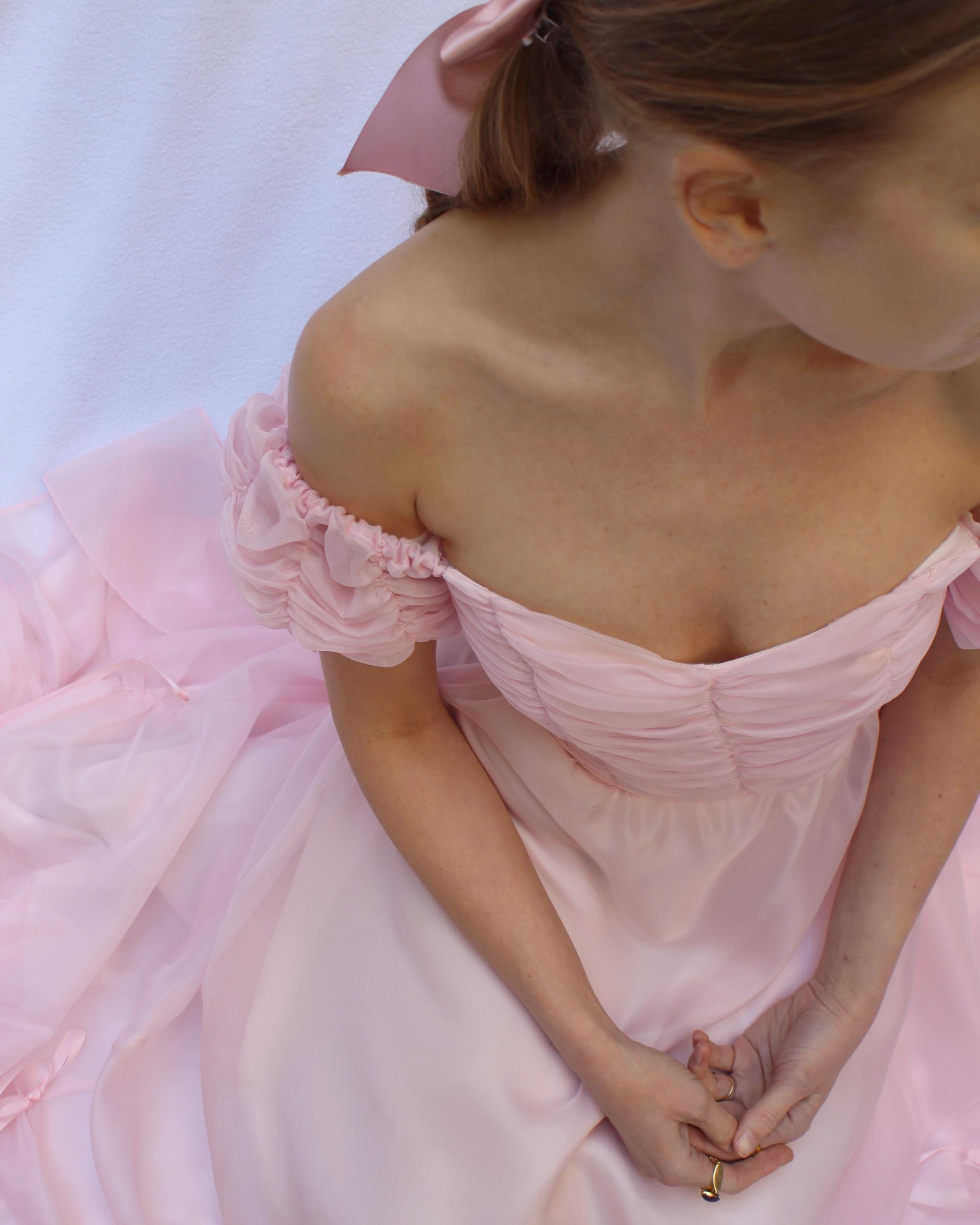 Vintage Off-the-Shoulder Tulle Princess Dress For Sale 7