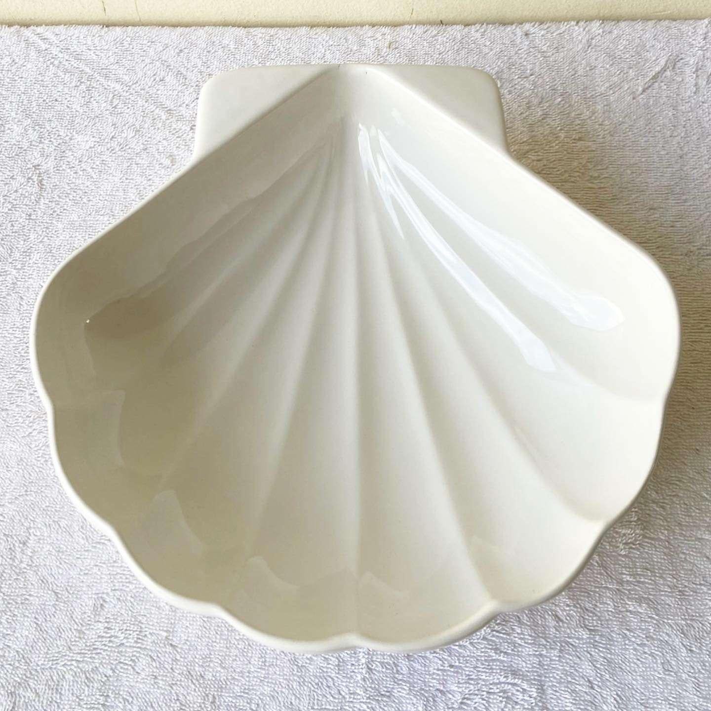 Vintage Off White Ceramic Seashell Serving Dish For Sale 1