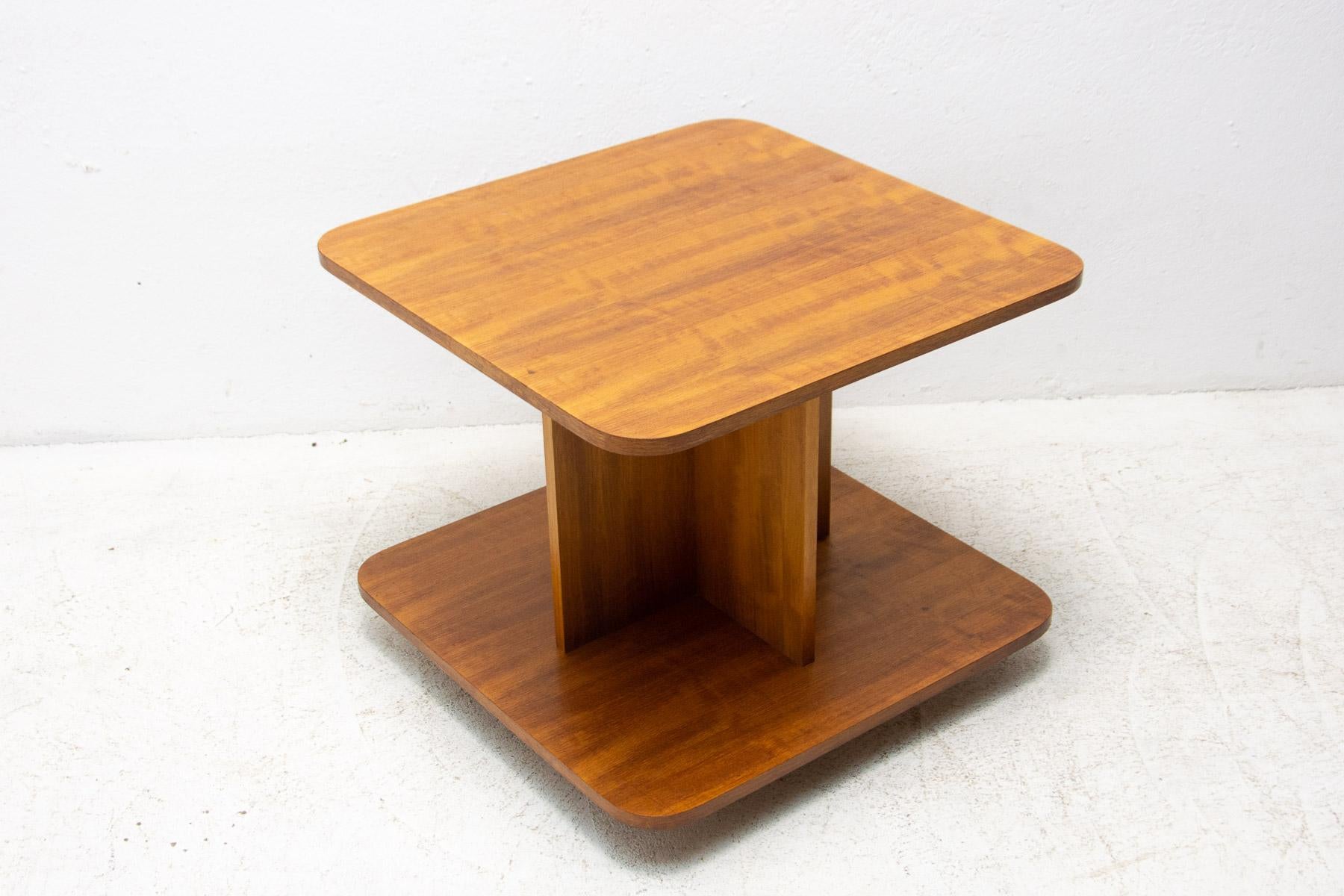 Vintage Office Coffee Table, Czechoslovakia, 1970s In Good Condition For Sale In Prague 8, CZ