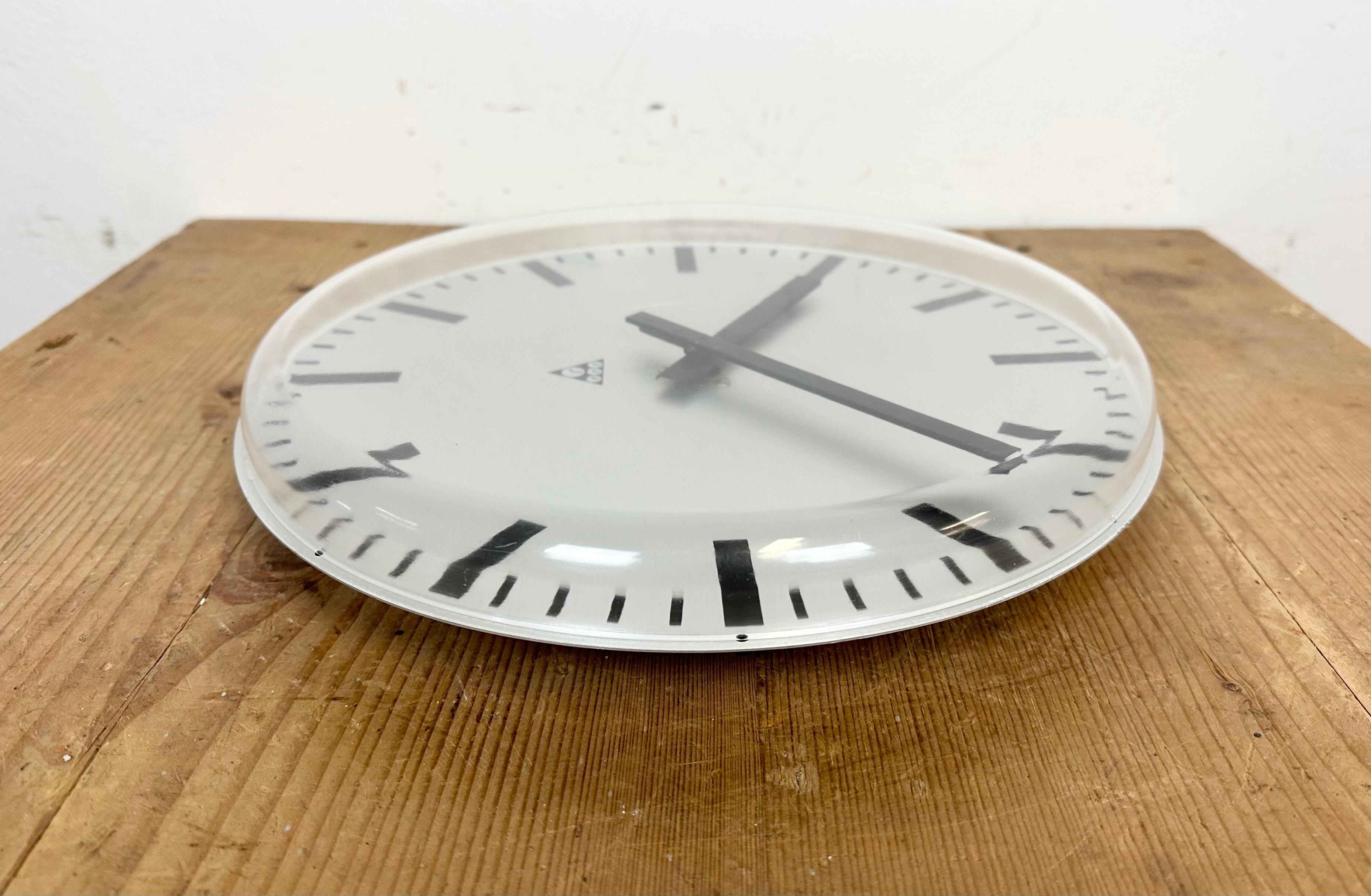 Vintage Office Wall Clock from Pragotron, 1980s For Sale 3