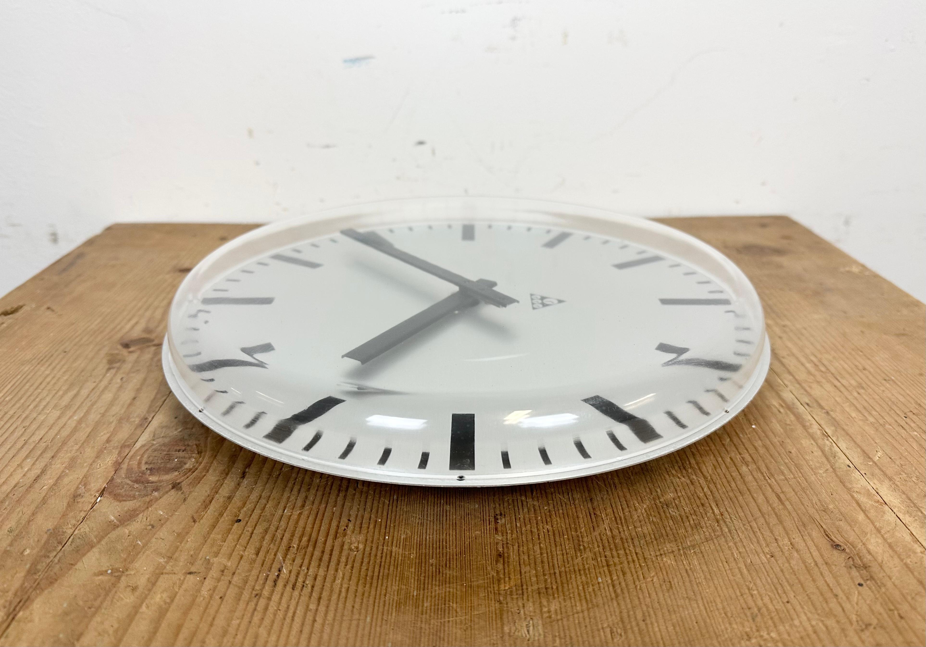 Vintage Office Wall Clock from Pragotron, 1980s For Sale 5