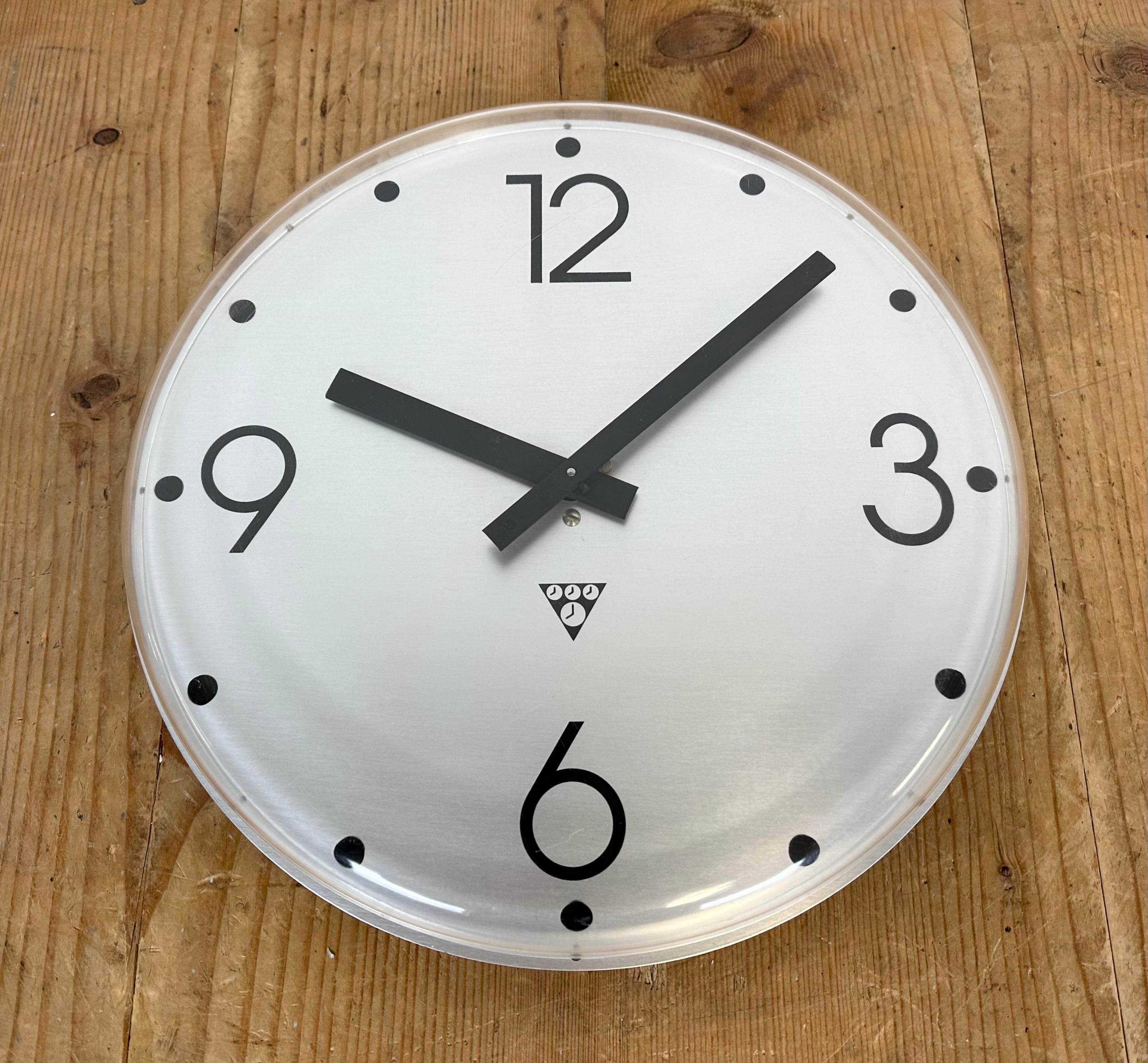 Vintage Office Wall Clock from Pragotron, 1980s 1