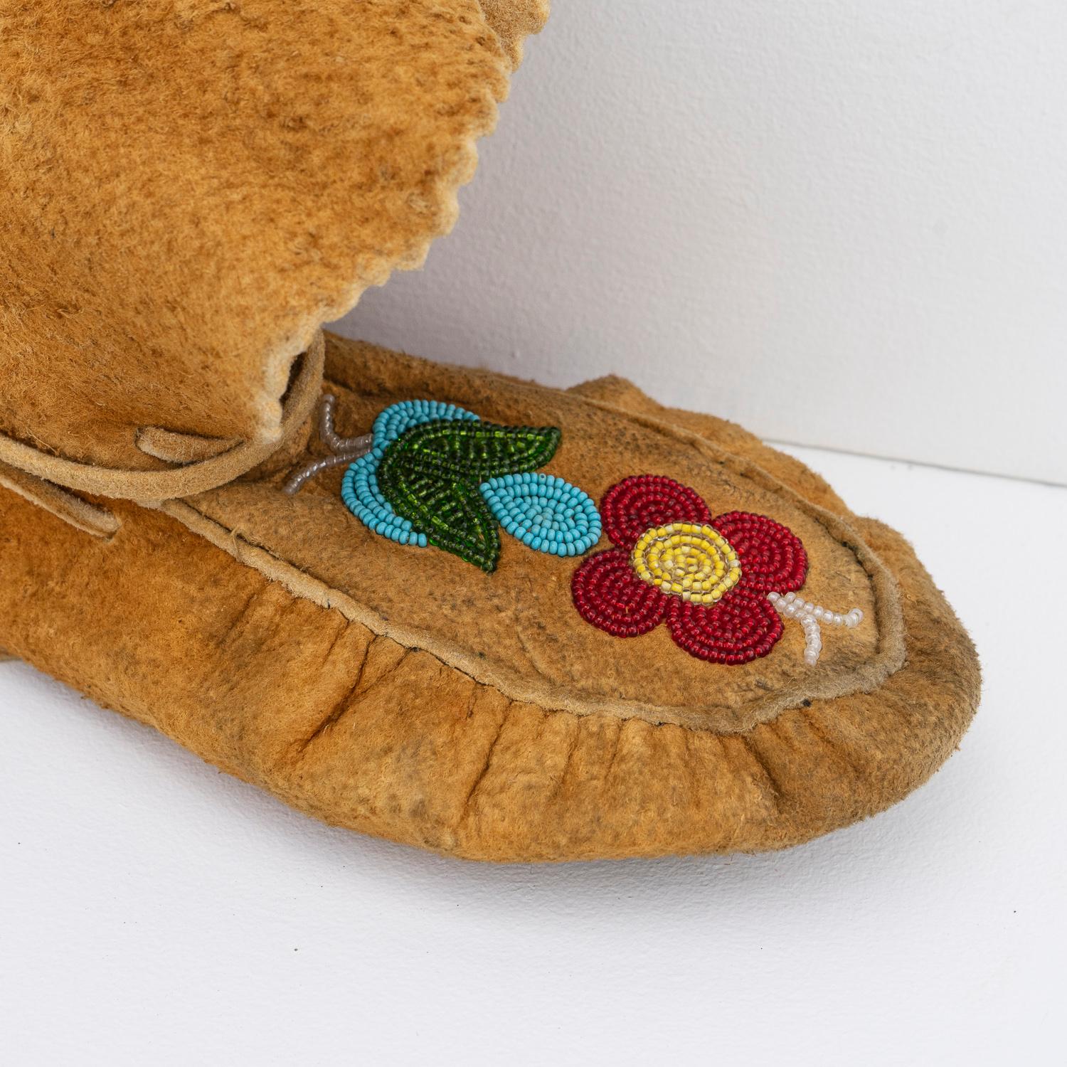 Native American Vintage Ojibwe Beaded Moose Skin Moccasins, 1950s Leather First Nation Art