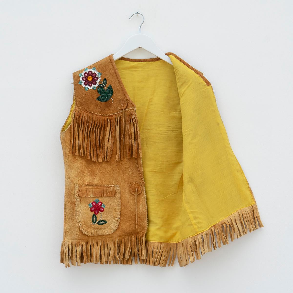 Vintage Ojibwe Beaded Tasseled Moose Skin Vest 1950s Leather First Nation For Sale 5
