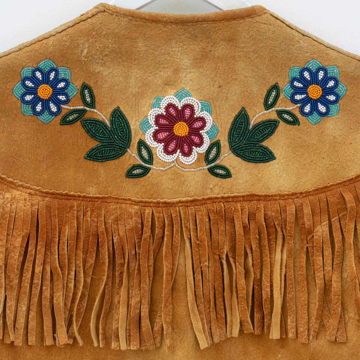 Vintage Ojibwe Beaded Tasseled Moose Skin Vest 1950s Leather First Nation For Sale 3