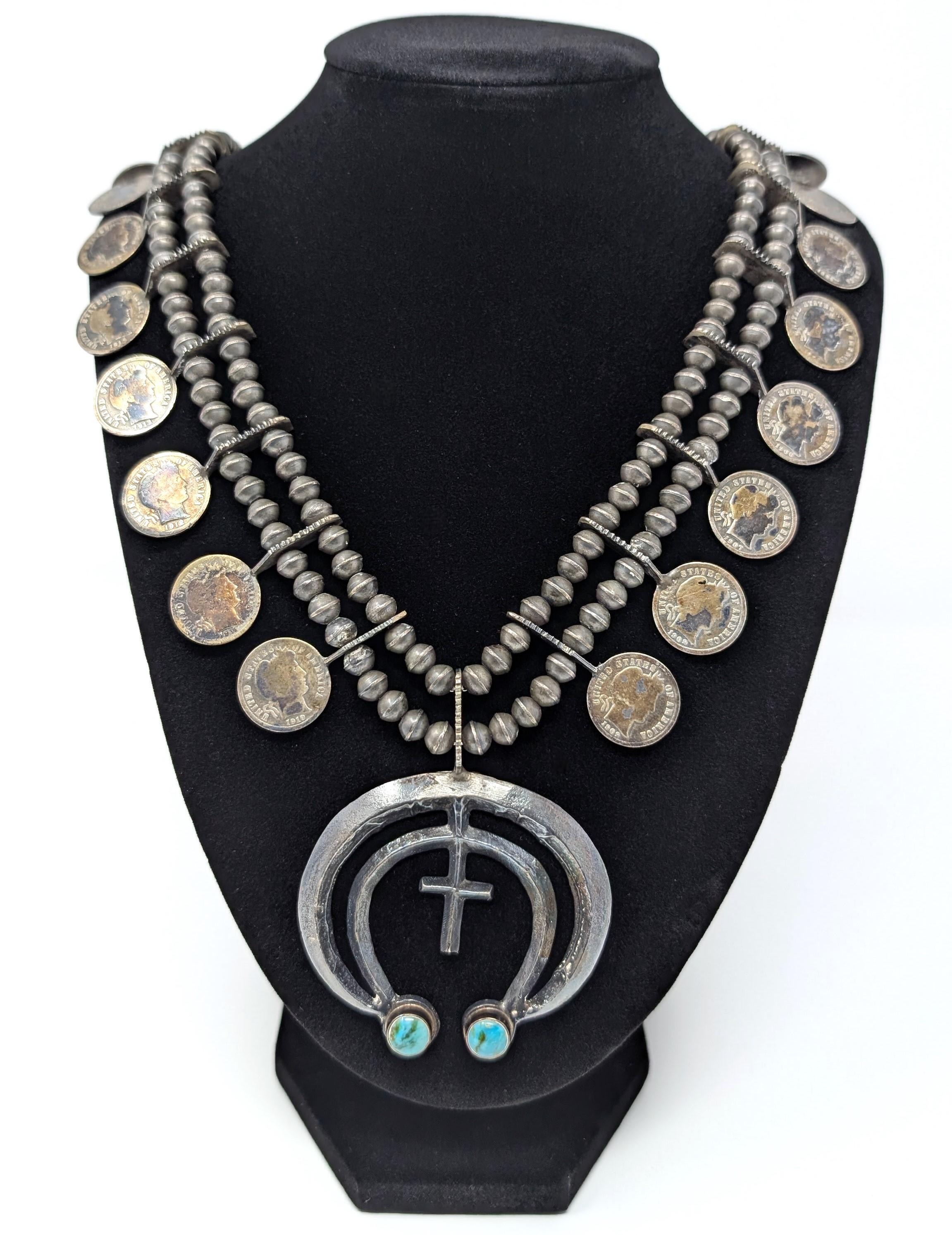 Vintage Old American Sterling Silver Handmade Dime Coin and Turquoise Necklace Unisexe en vente