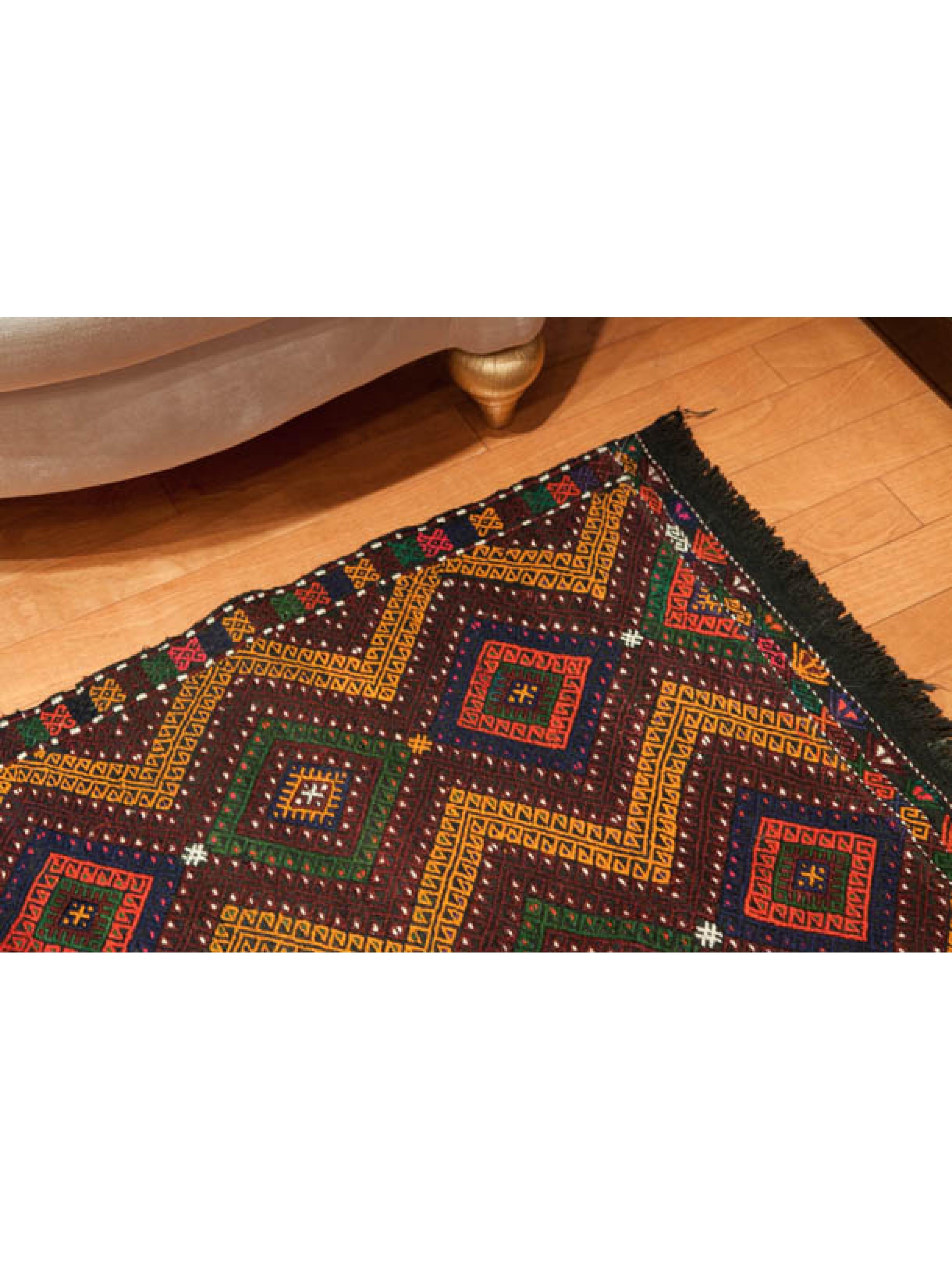 Turco Vintage By Antep Cecim Jijim Kilim Anatolia orientale Tappeto turco in lana in vendita