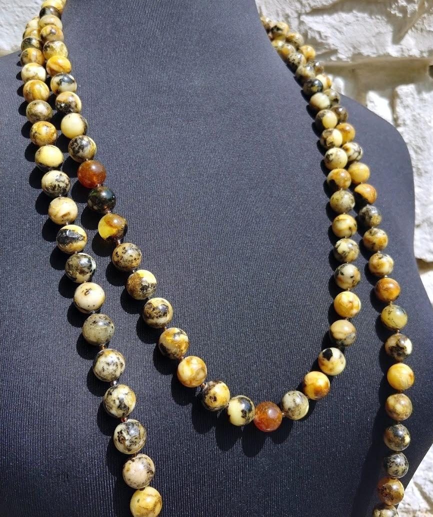 Women's Vintage Old Baltic Amber Quail Egg Necklace 70