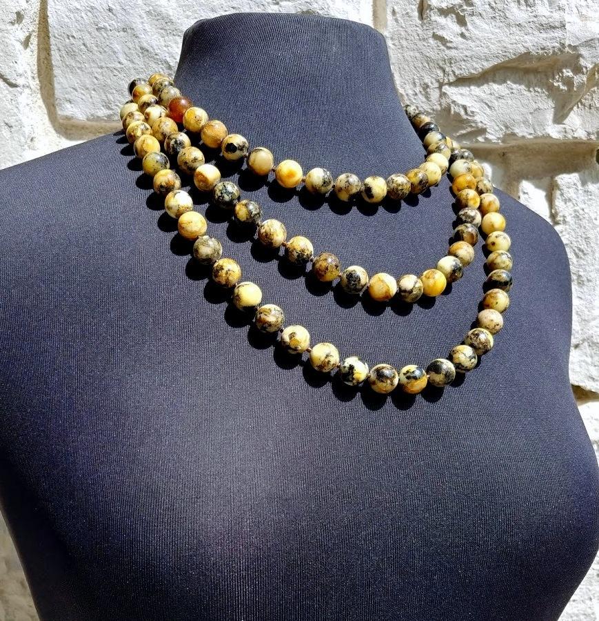Women's Vintage Old Baltic Amber Quail Egg Necklace 70