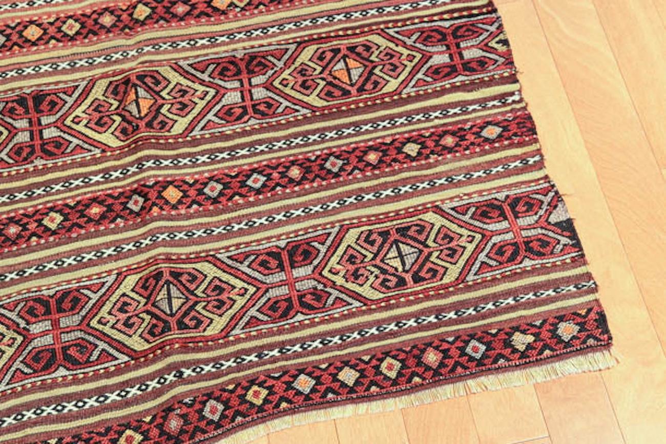 Teinture végétale Vieux tapis Kilim cuval antique anatolien et naturel turc nomade en vente