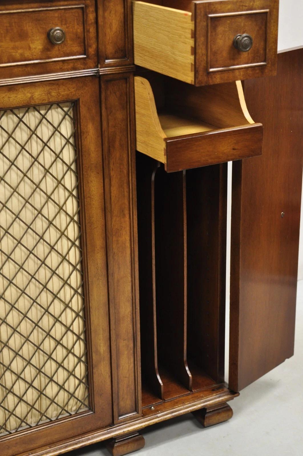 Buffet d'appoint en acajou de style Régence ancienne colonie avec surface d'écriture en vente 5